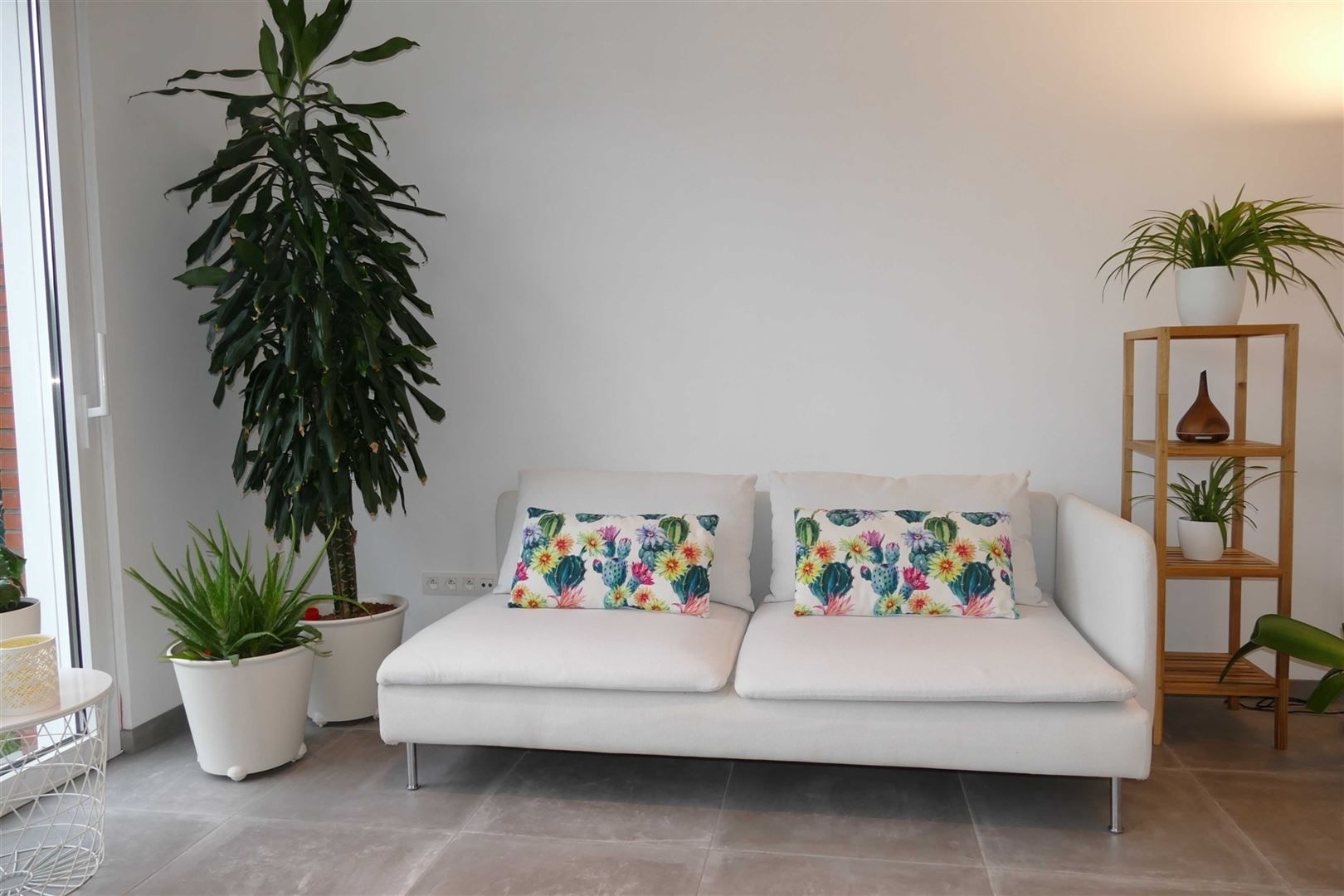 Instapklaar gelijksvloersappartement met tuin te huur foto 3