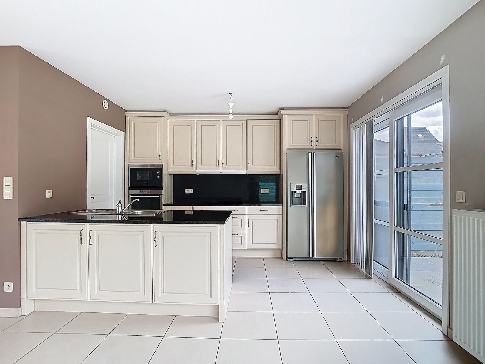 Recente, halfopen én Instapklare Woning met 3 SLPK én tuin! foto 6