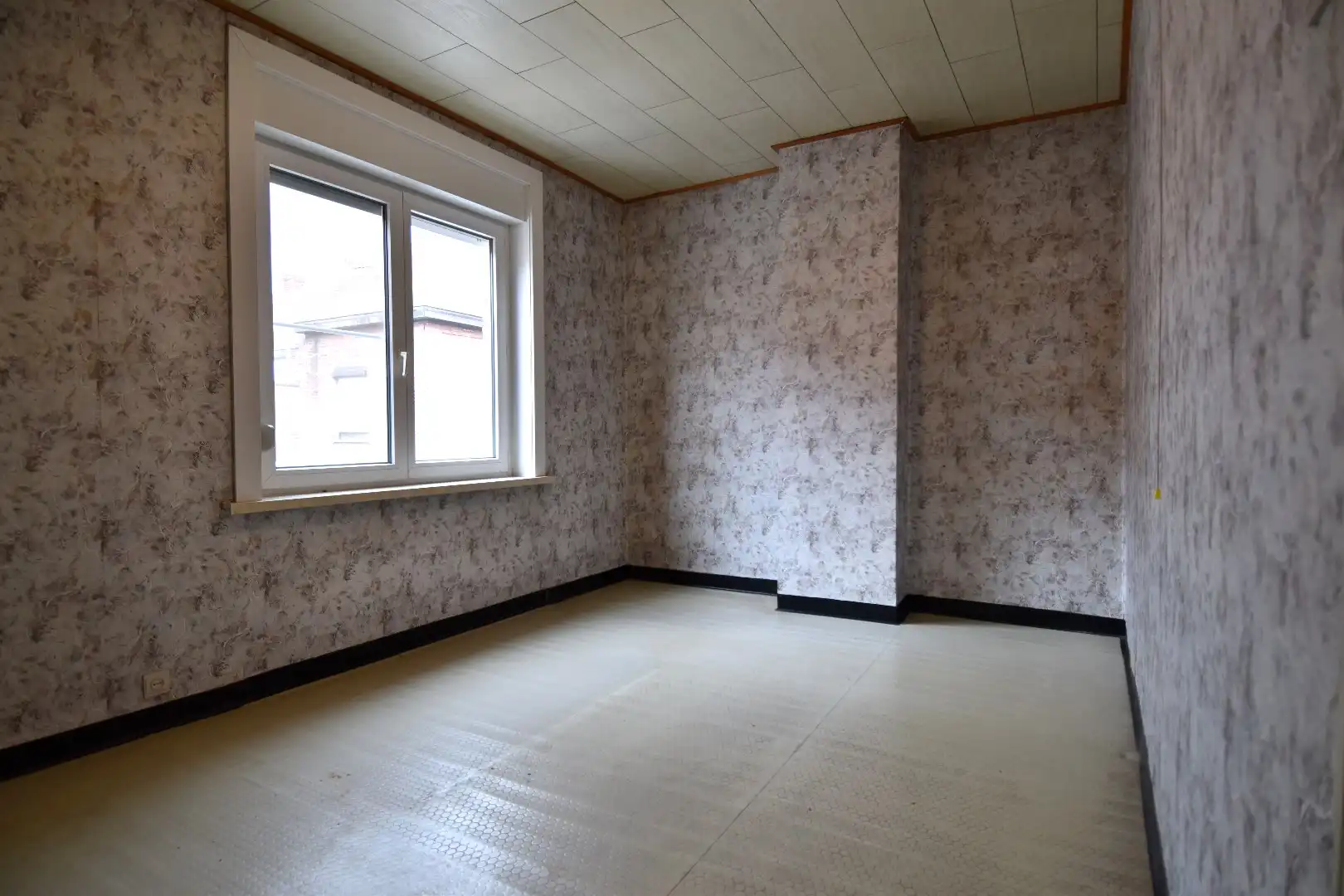 Rijwoning met 3 slaapkamers en tuin te koop in Menen foto 7