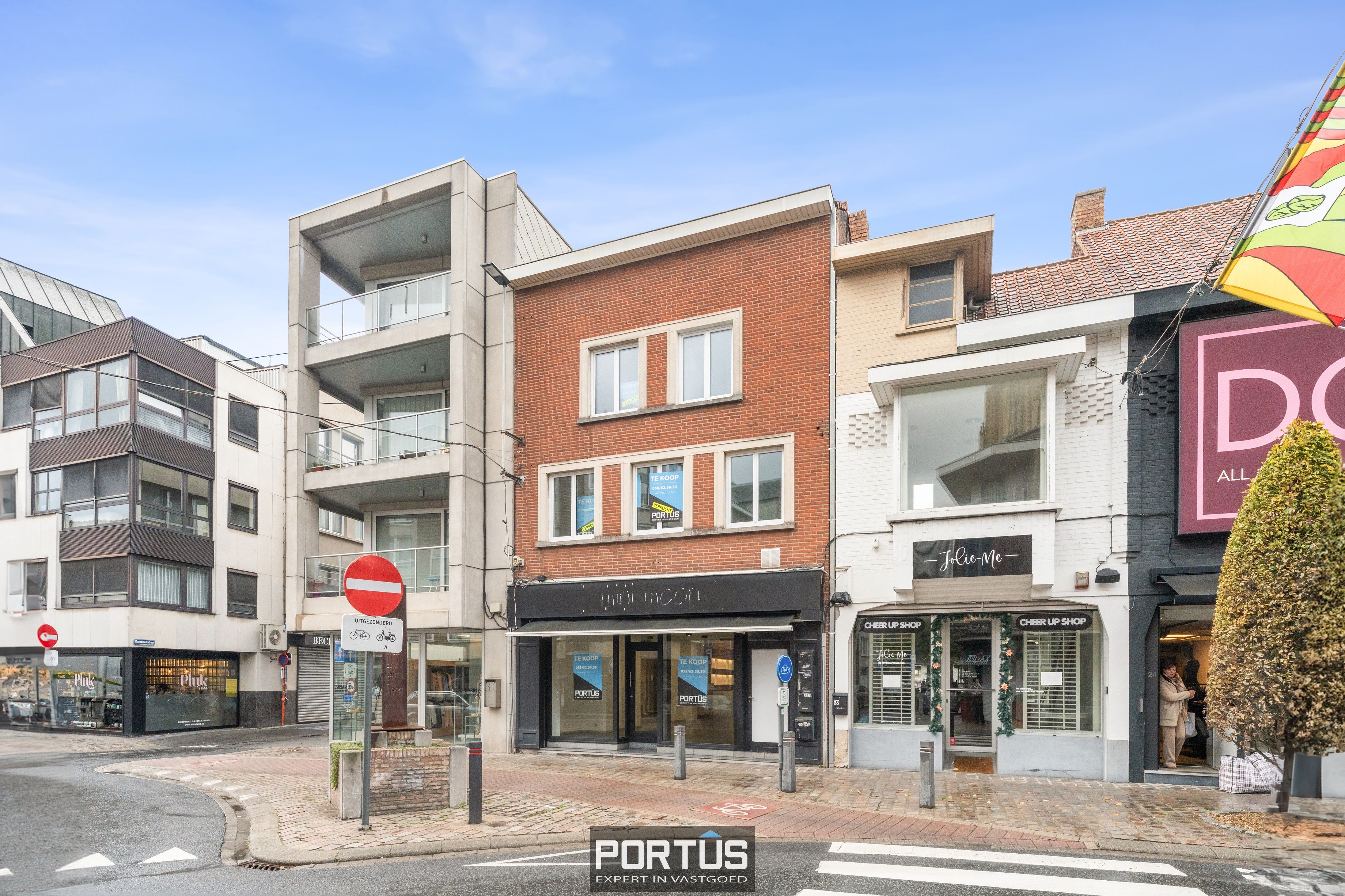 Commercieel gelegen handelspand te koop te Roeselare  foto 18