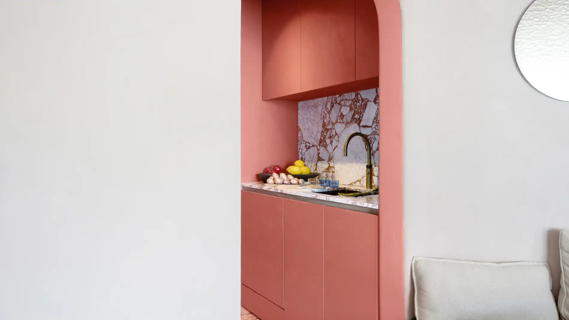 Luxueus gerenoveerd appartement met ZEEzicht, gelegen op het Driehoeksplein. foto 13