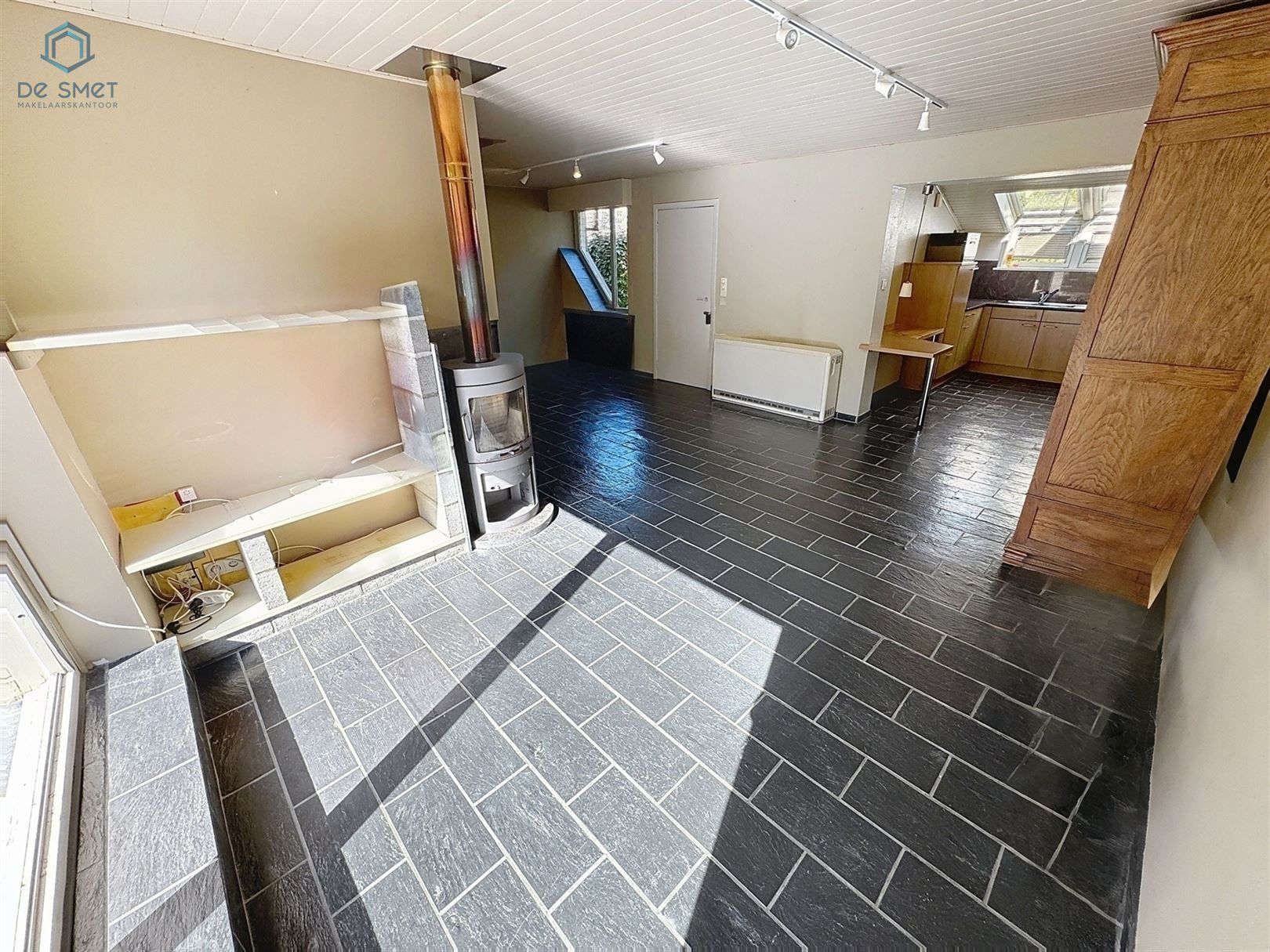 Te renoveren woning met prachtige tuin in rustige, doodlopende straat foto 3