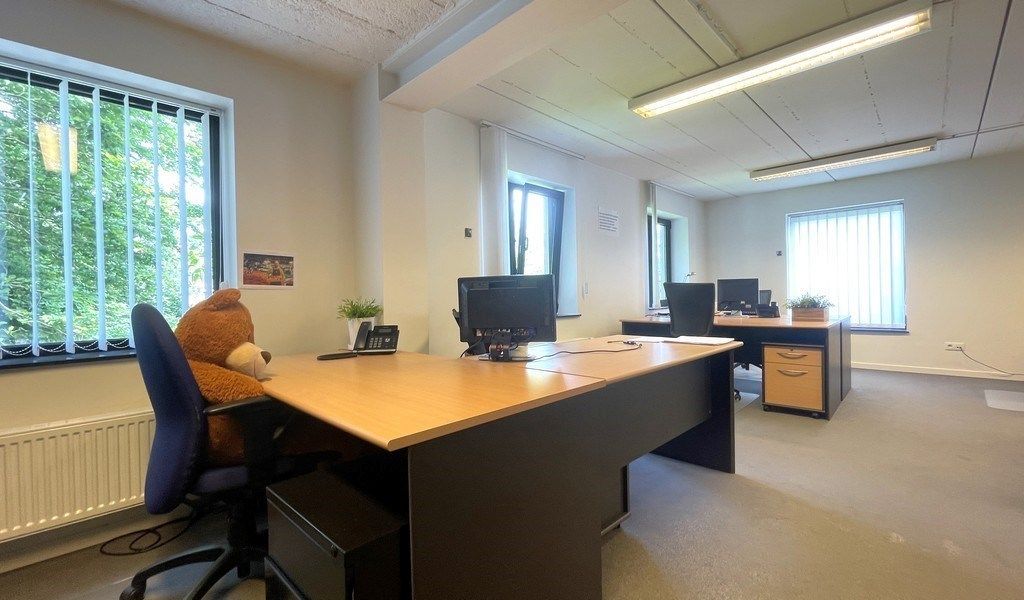 Gerenoveerd kantoor te huur vlakbij Technopolis in Mechelen foto 10