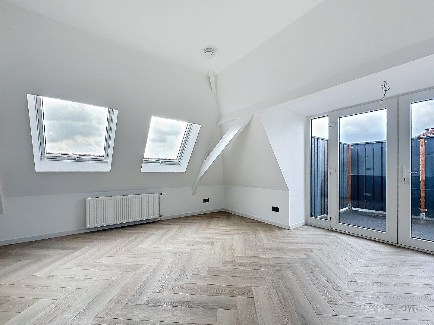 Gerenoveerd dakappartement in centrum Axel foto {{pictureIndex}}