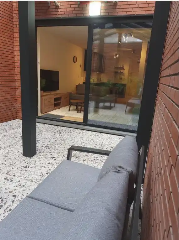 Prachtig gemeubelde duplex te huur foto 17