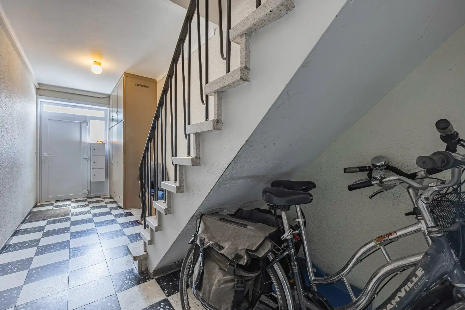 Ruim en energiezuinig appartement met 3 slaapkamers, ruim terras en privatief tuingebruik foto 15