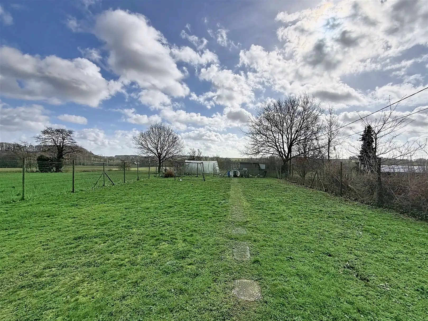 Gerenoveerde woning, 3 slpks, 2 bdks, opp 15a 80ca foto 9