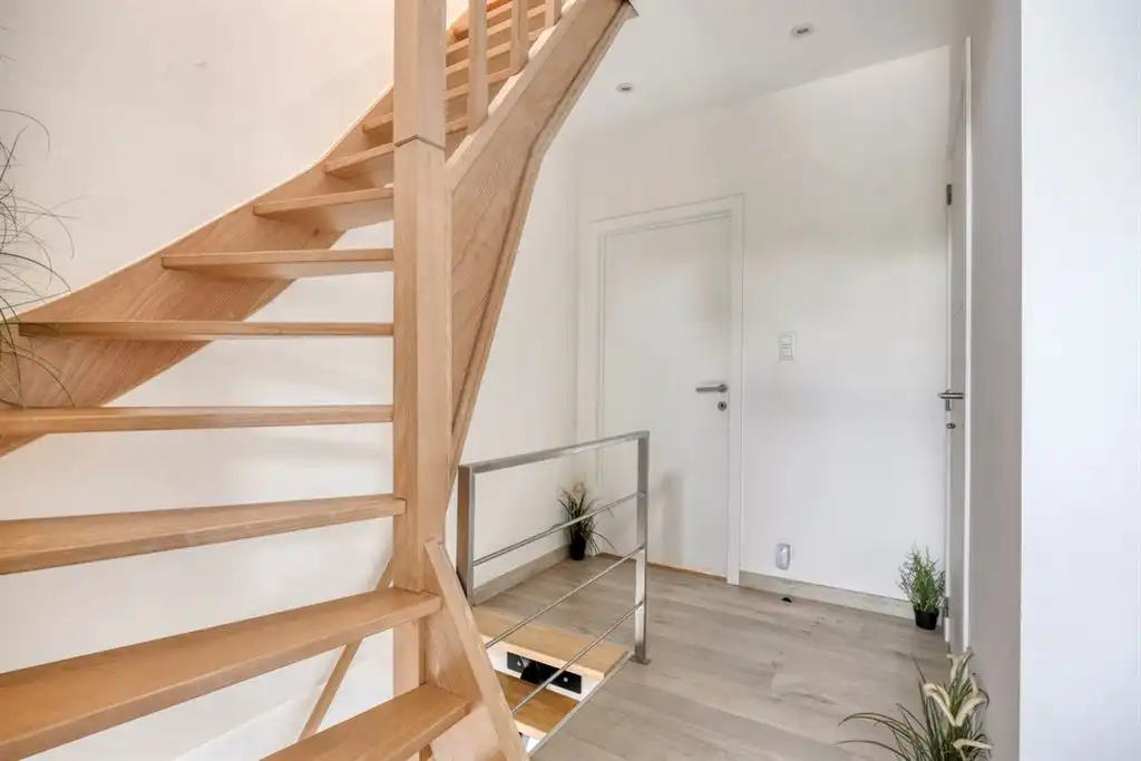 Prachtig gerenoveerde gezinswoning op een toplocatie foto 10