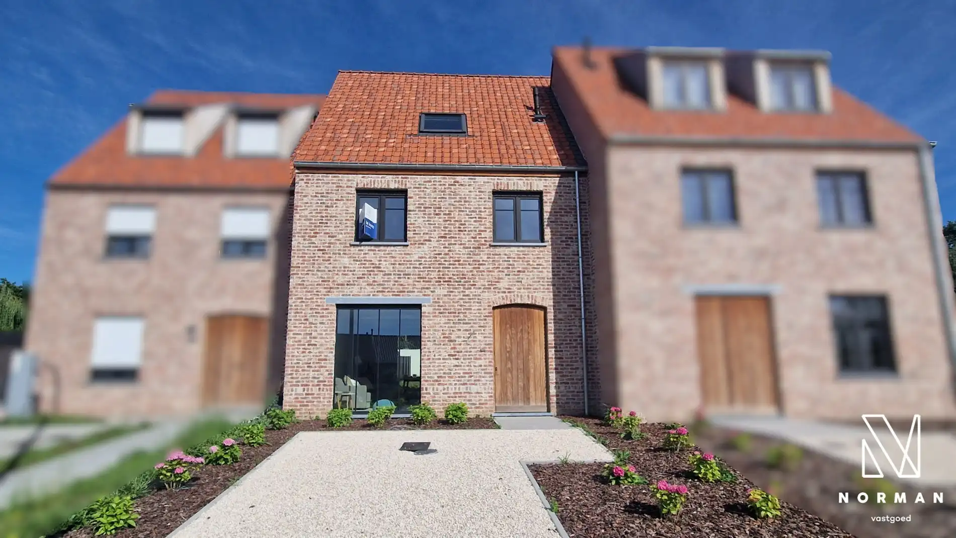 BEN-woning met 4 slk en 2 badk te huur - inclusief garage - grens Kuurne/Bavikhove foto {{pictureIndex}}