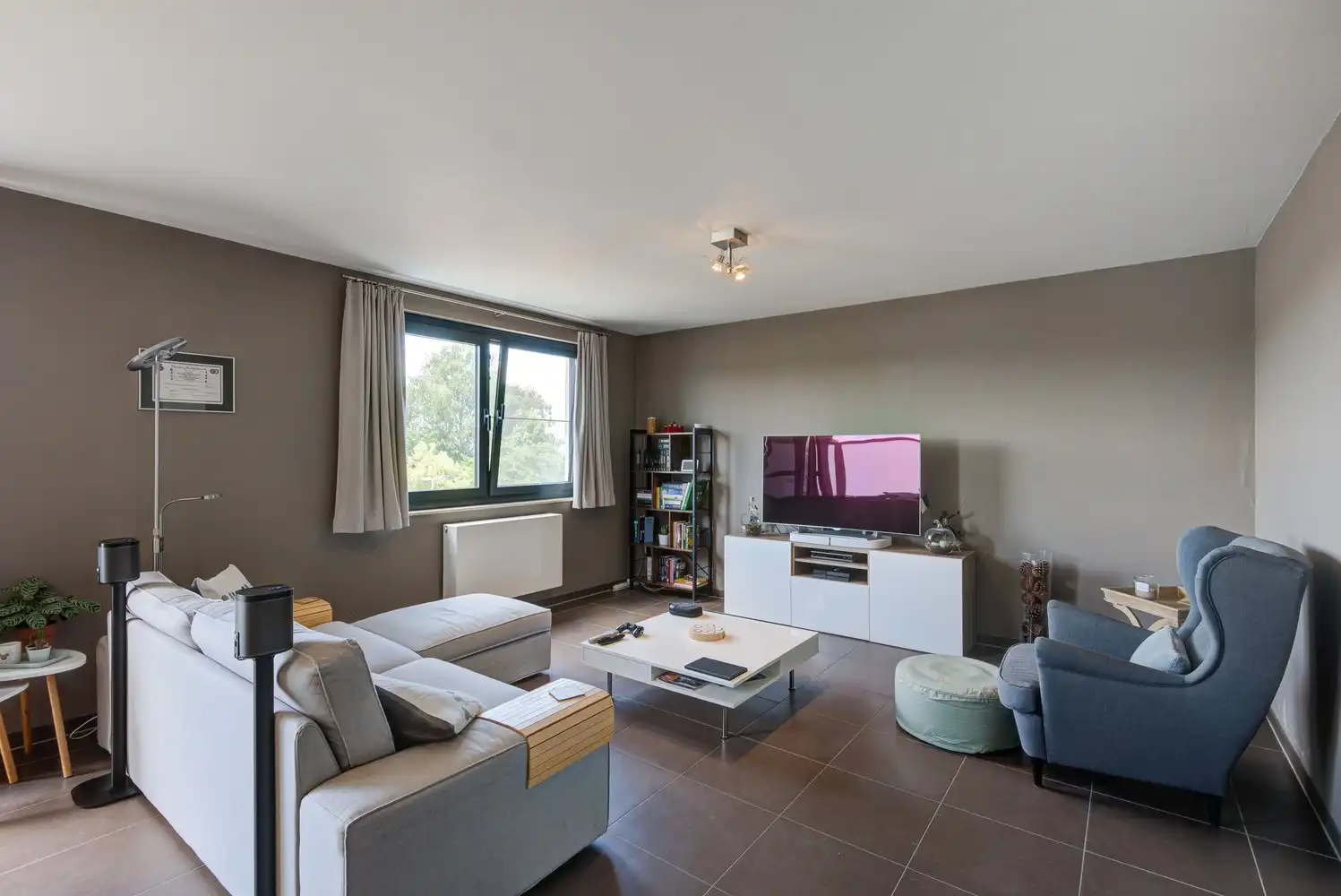INSTAPKLAAR APPARTEMENT MET 2 SLAAPKAMERS EN AUTOTAANPLAATS NABIJ HET CENTRUM VAN BILZEN foto 5