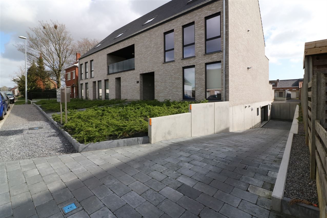 duplex met 2 grote slpk., zuidgericht terras, 2 parkings nabij centrum  foto 31