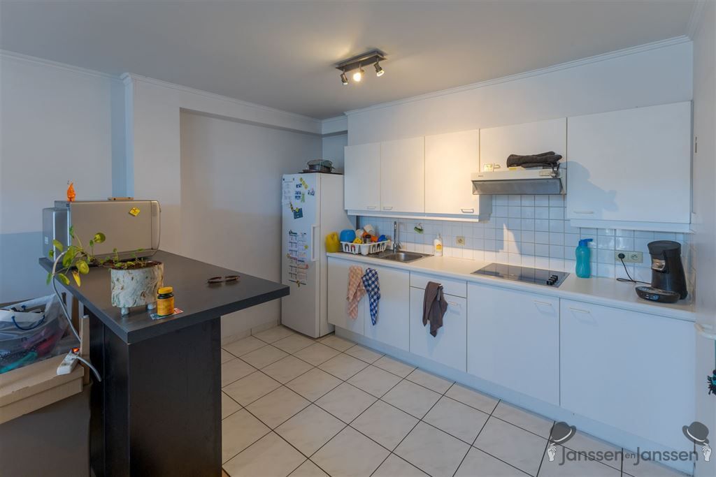 2 slpk appartement met overdekte staanplaats foto 6