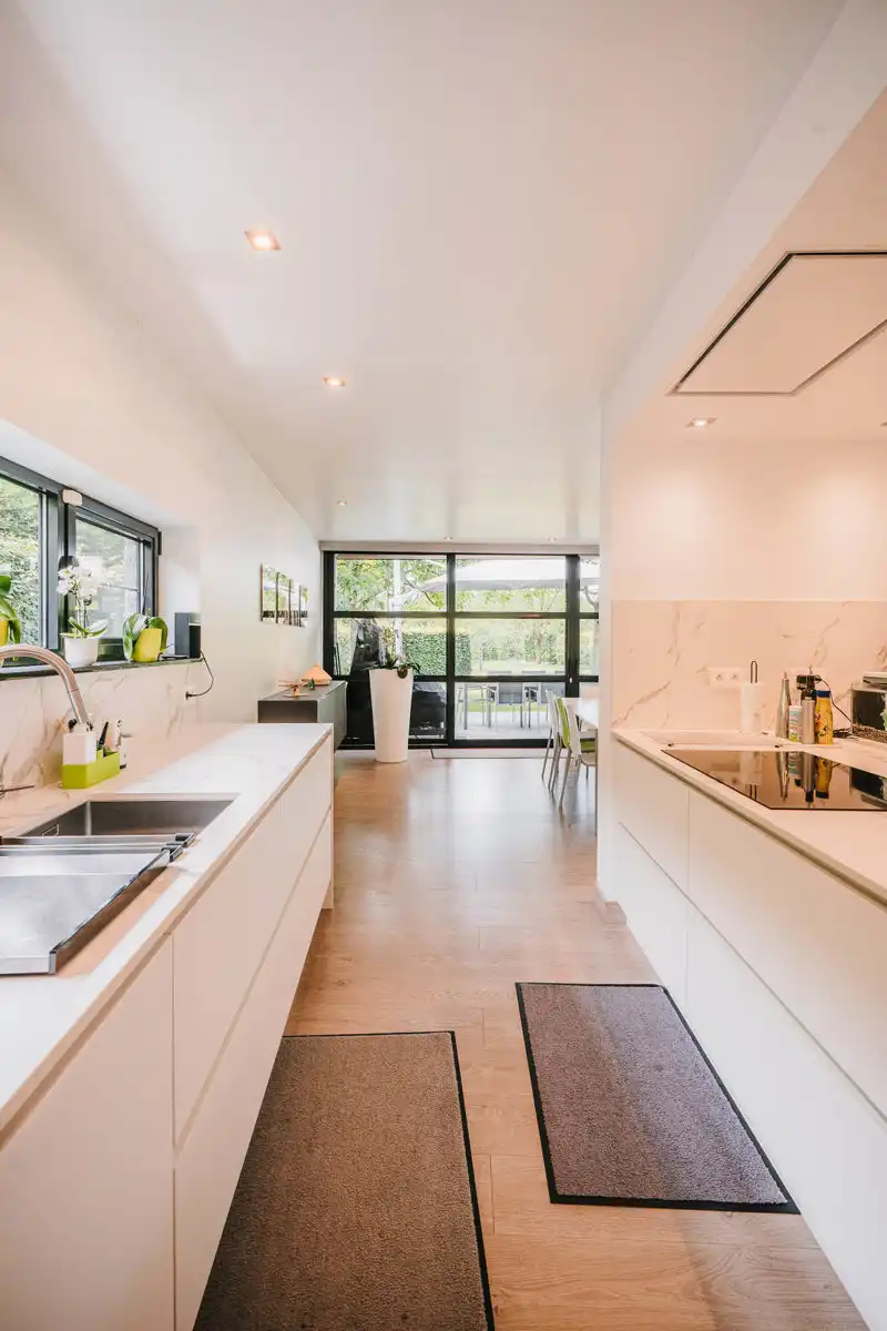 Stijlvolle, eigentijdse woning op een ruim perceel foto 16