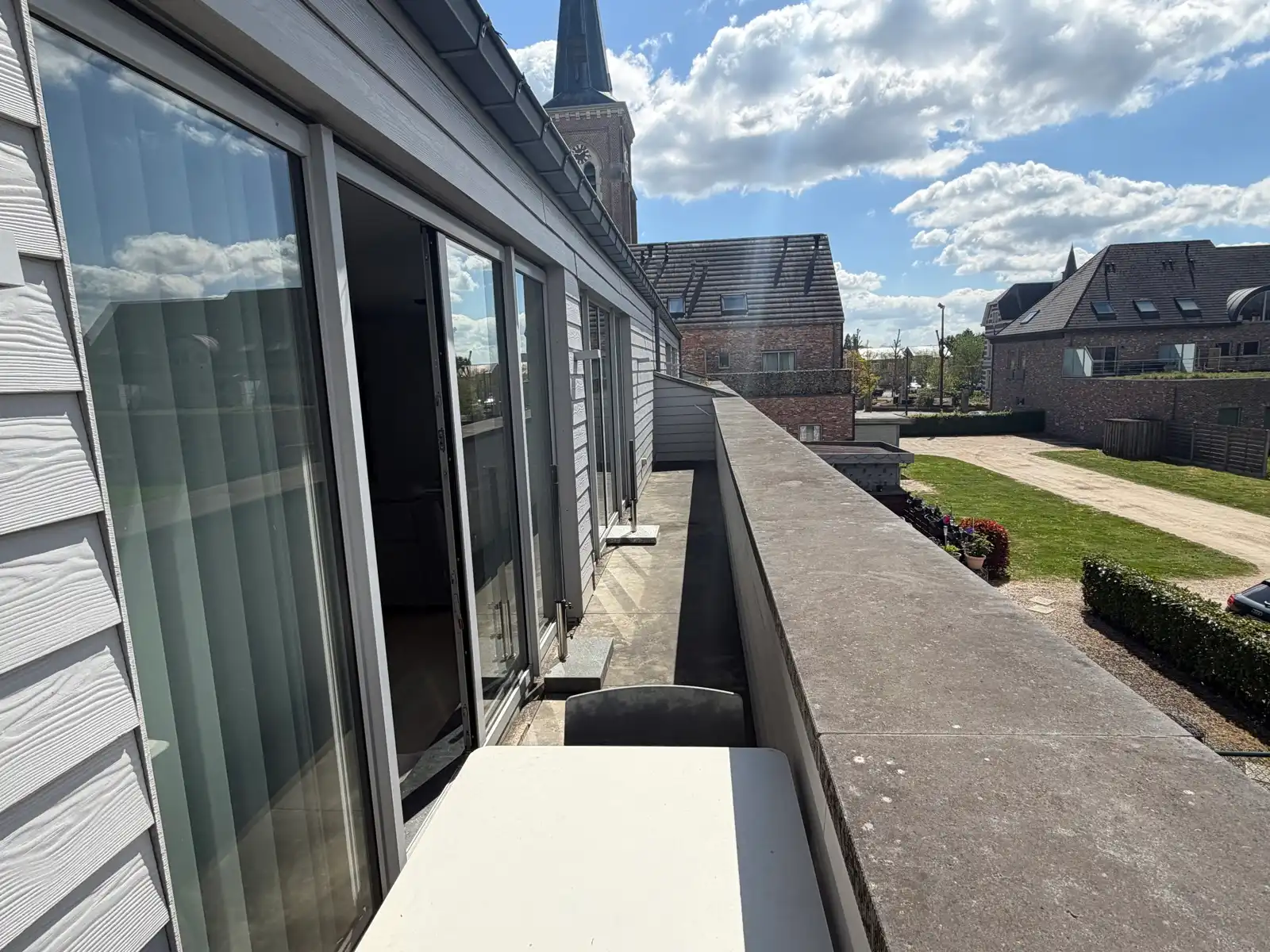 Recent duplexappartemnt met 2 slaapkamers rustig gelegen in dorpscentrum foto 6