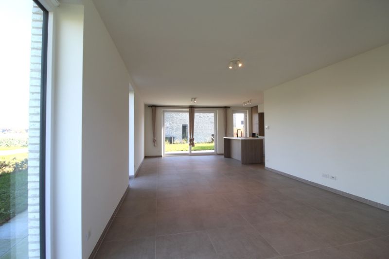 Zeer energiezuinige nieuwbouwwoning te Roeselare foto 3