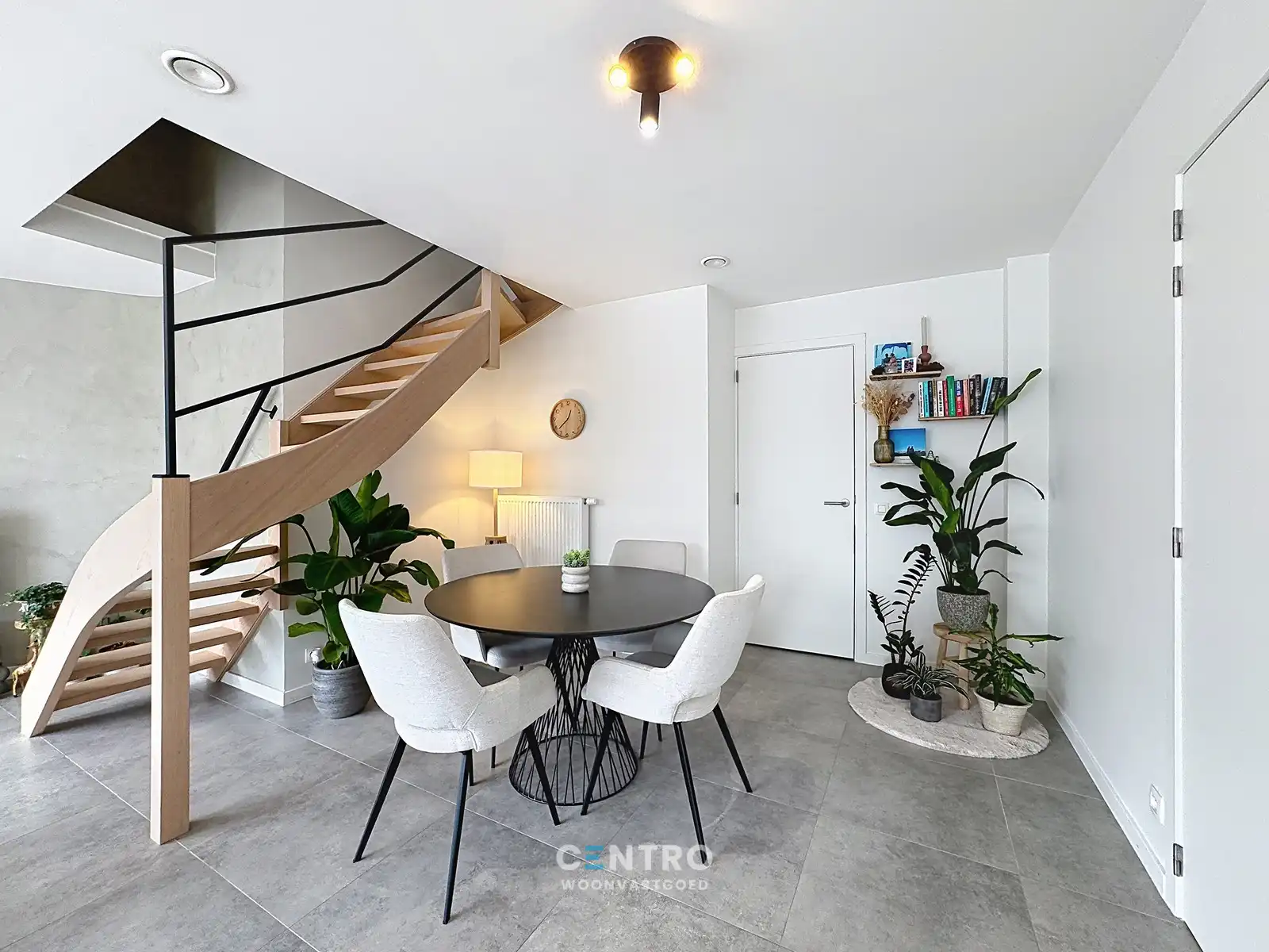 LEUK appartement met 2 slpk én 2 badkamers! foto 4