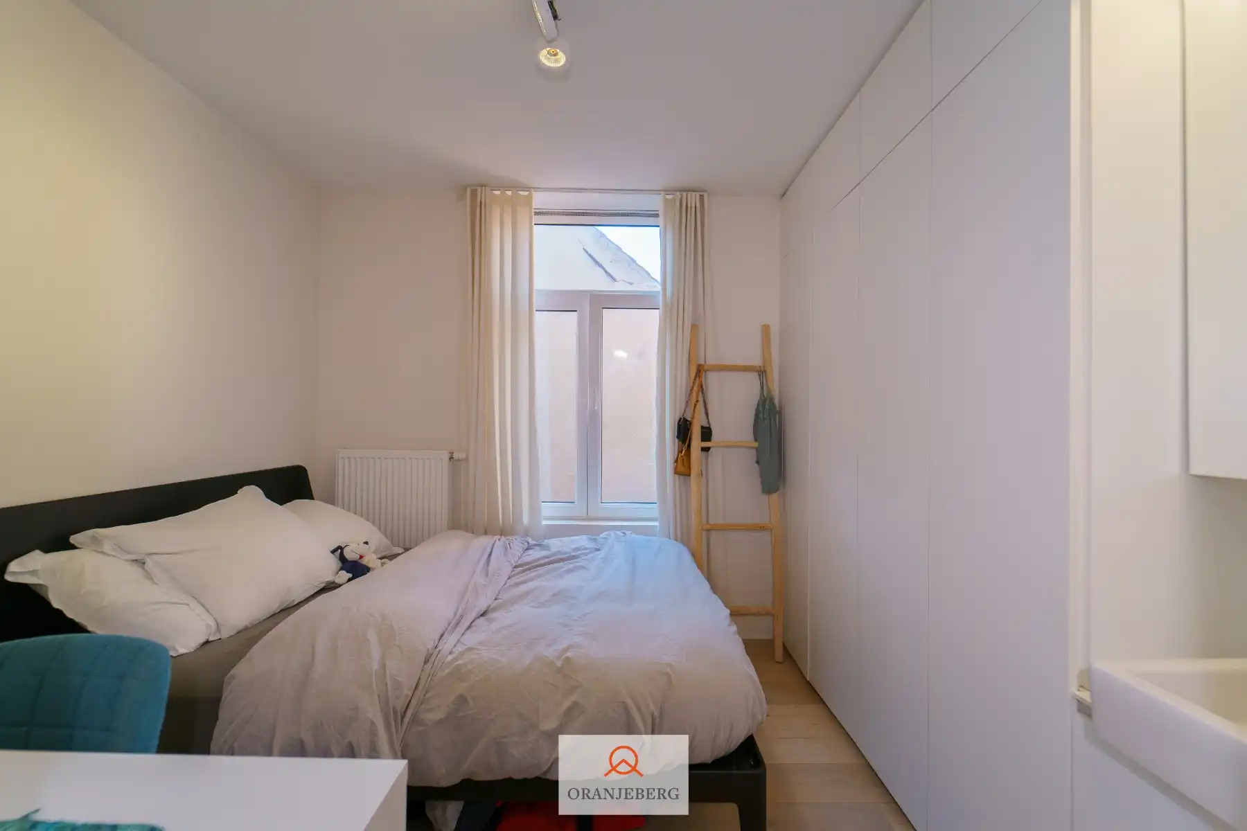 Gerenoveerde studio/appartement met unieke ligging. foto 4