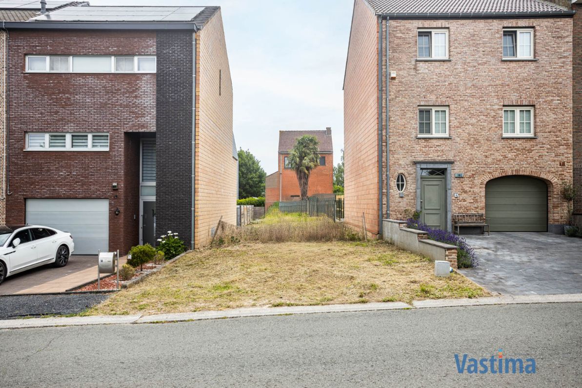 Bouwgrond in rustige woonwijk nabij alle voorzieningen foto 3