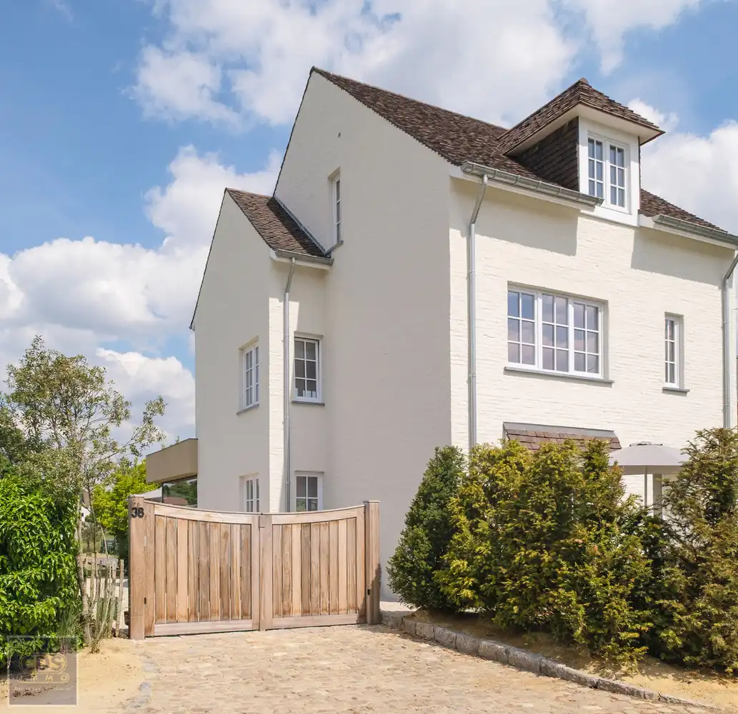 Karaktervolle vernieuwbouw foto {{pictureIndex}}