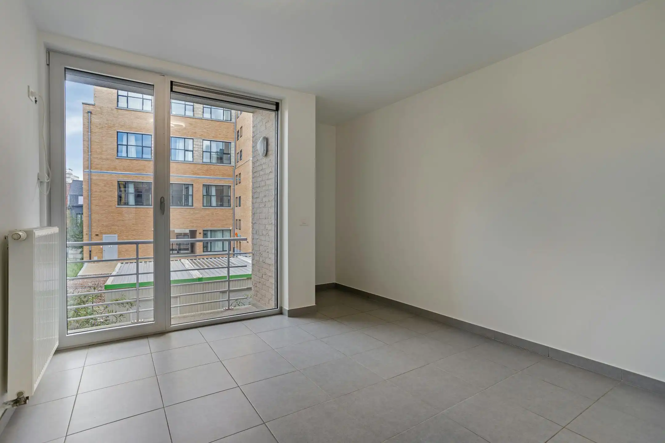 Gerenoveerd 1-slaapkamer appartement te koop in centrum Kortrijk foto 7