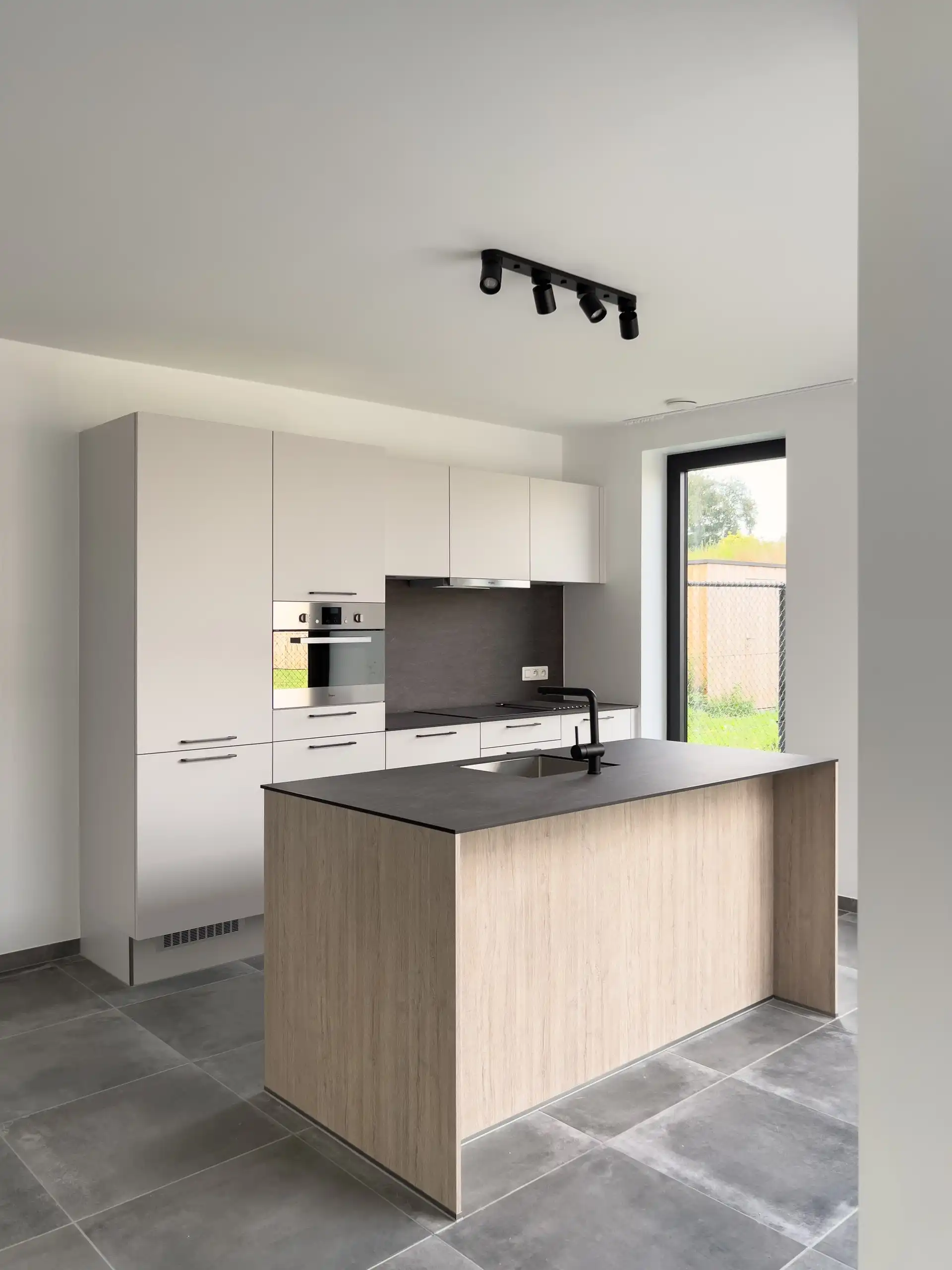 Recente woning met 3 slaapkamers in Bilzen foto 3