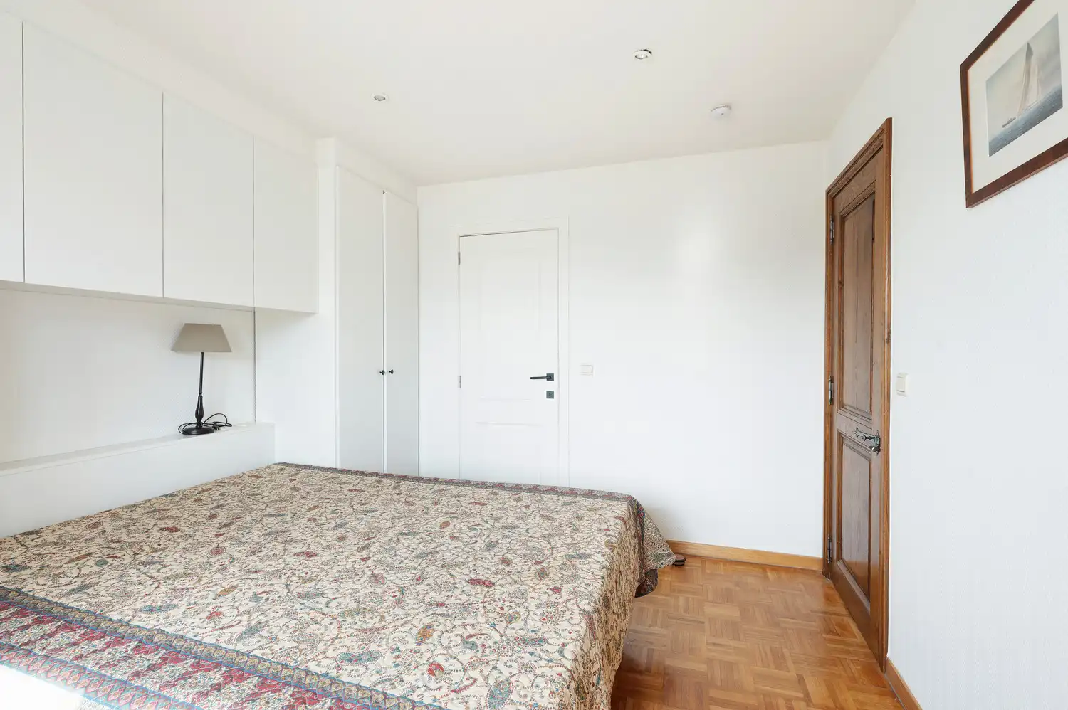 Exclusief duplexappartement met riant zonneterras en panoramisch zeezicht aan het Heldenplein foto 11