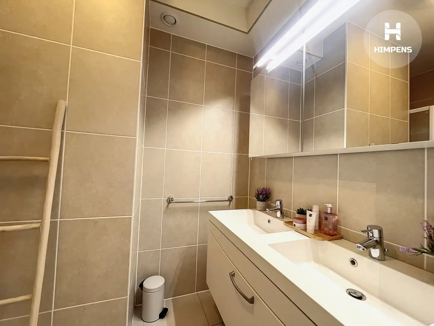 Instapklaar appartement met terras in Koksijde foto 9