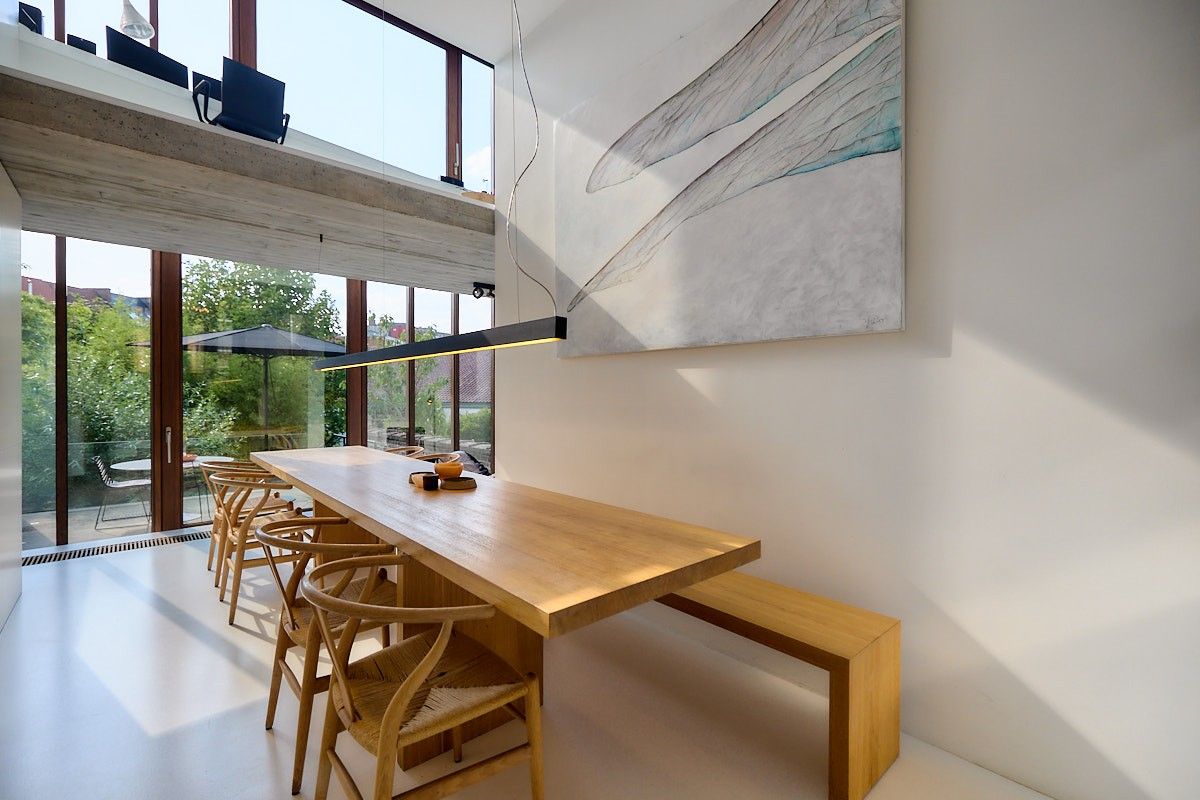 Buitengewone interbellum architecten-burgerwoning met tuin die omgevormd werd tot een hedendaagse luxueuze concept-woning. foto 6
