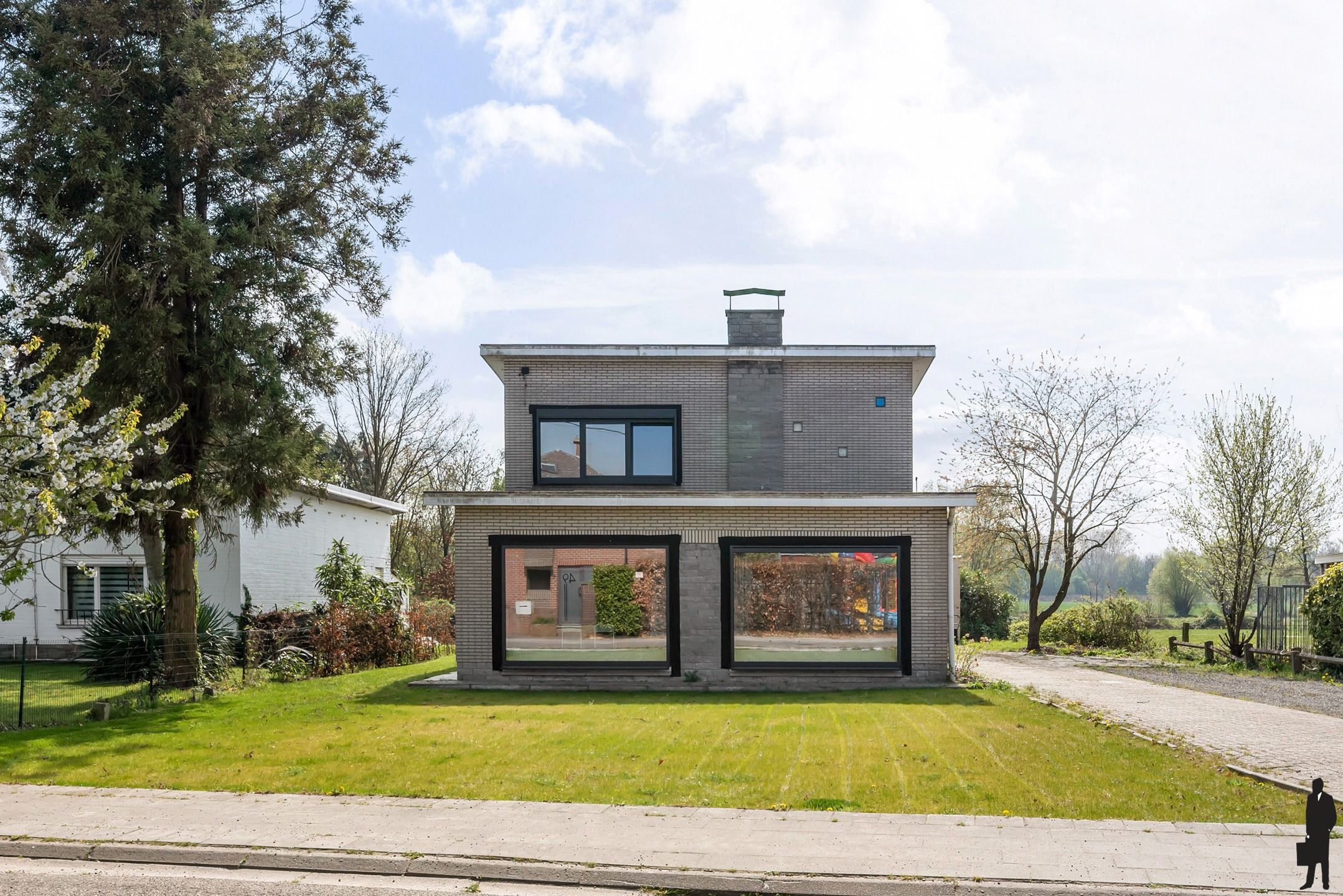 Vrijstaande woning met grote tuin te Hofstade foto 2