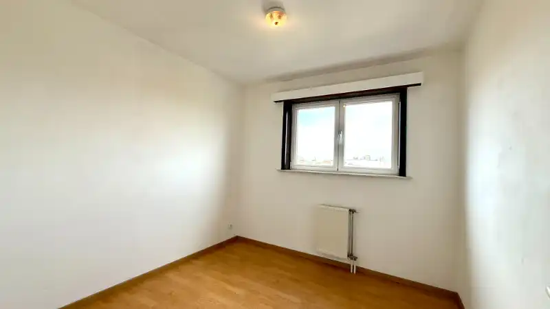 Centraal gelegen appartement met 3 slaapkamers en autostandplaats foto 9