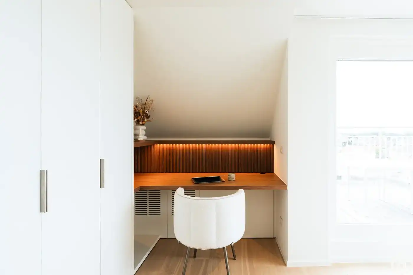 Zonnige penthouse met ruime terrassen en zijdelings zeezicht foto 11