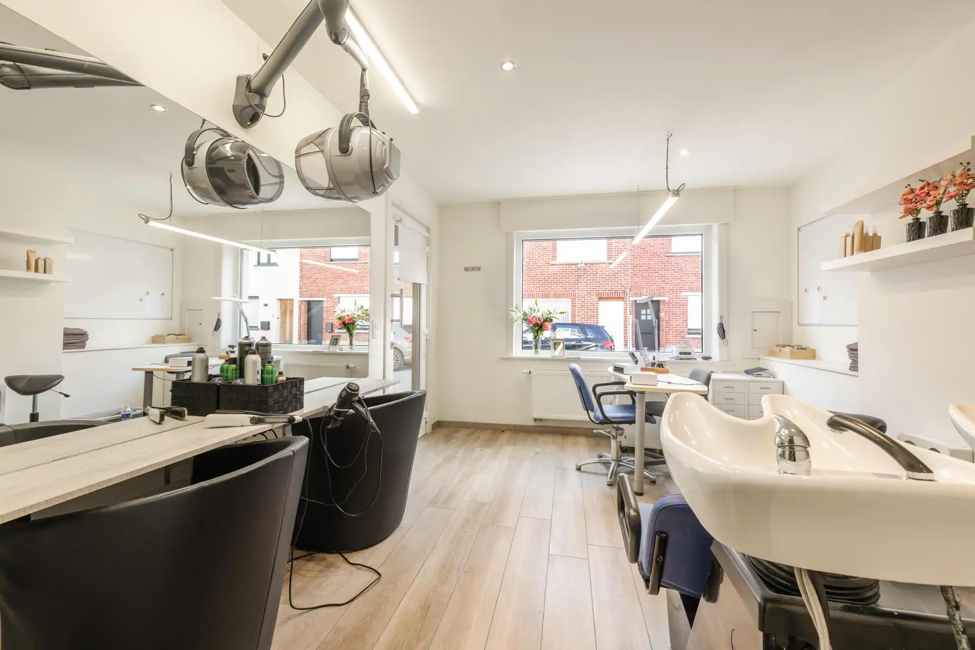 GERENOVEERDE LEUKE RIJWONING MET 3 SLAAPKAMERS EN PRAKTIJKRUIMTE TE KOOP IN DESSELGEM🏡 foto 9