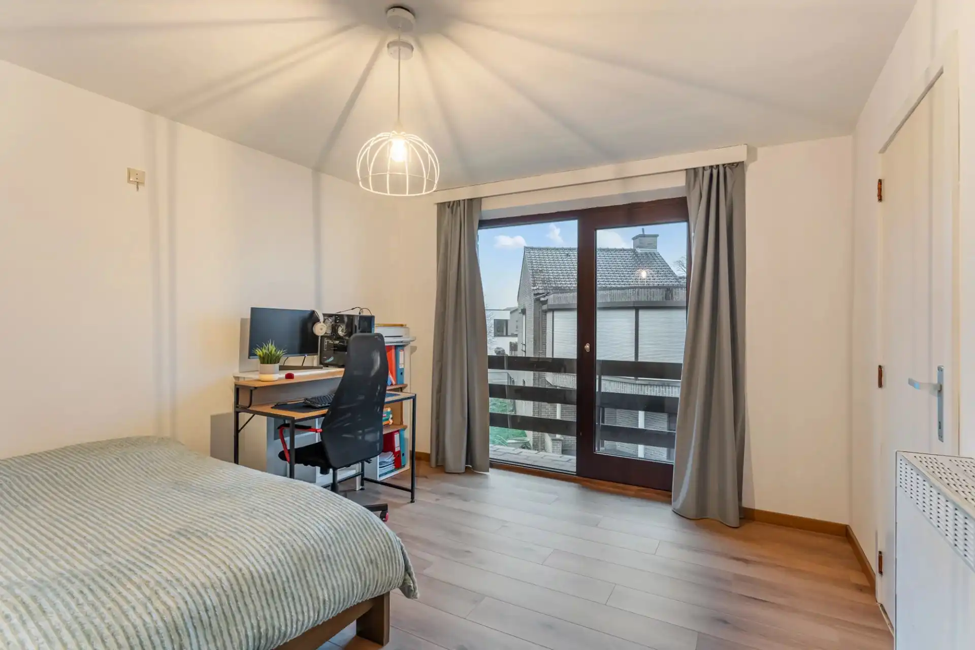 Instapklare woning met veel licht en uitbreidingsmogelijkheden te Heusden-Zolder foto 14