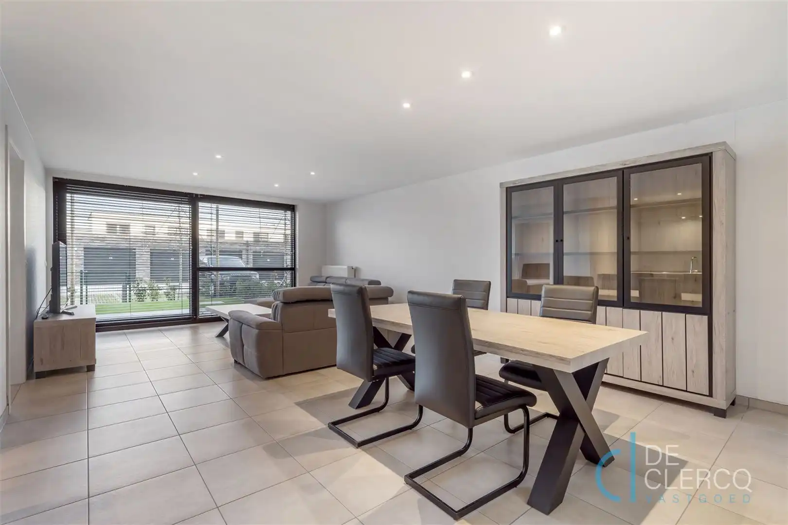 Gelijkvloers appartement te huur op toplocatie in Lochristi! foto 2