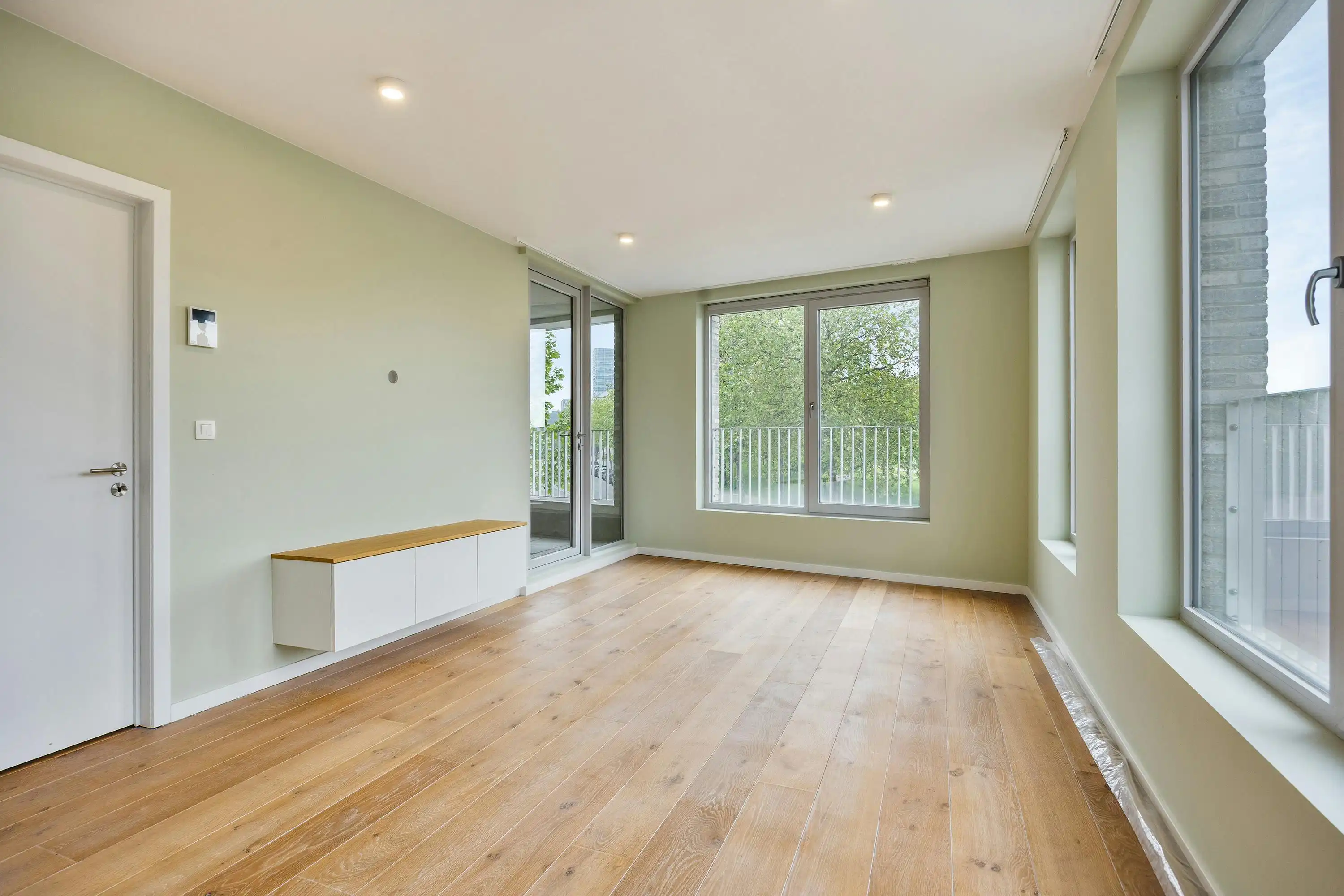 Instapklaar 2 slaapkamer appartement met EPC A in Antwerpen foto {{pictureIndex}}