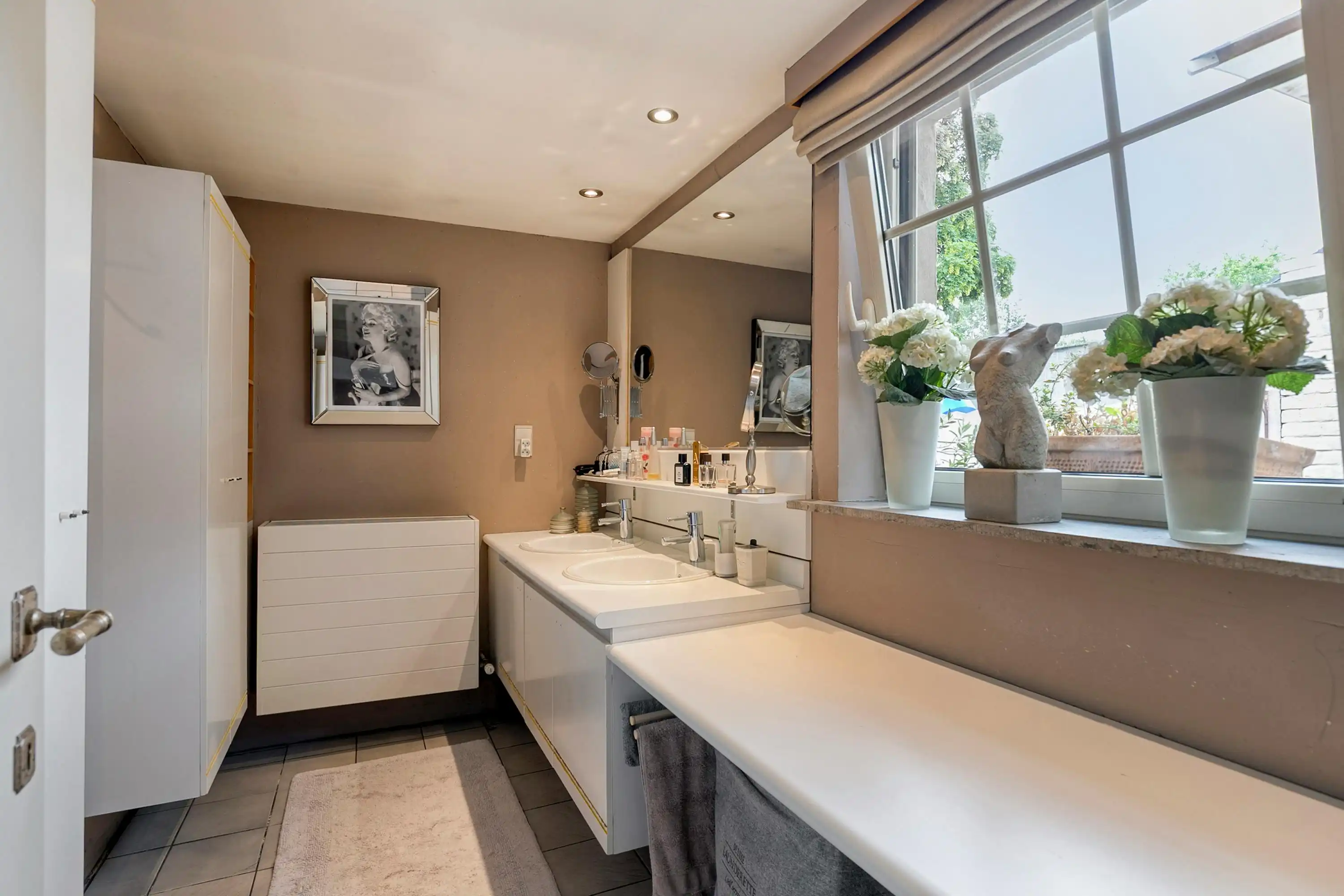 Karaktervol huis te koop in centrum Bachte-Maria-Leerne foto 10