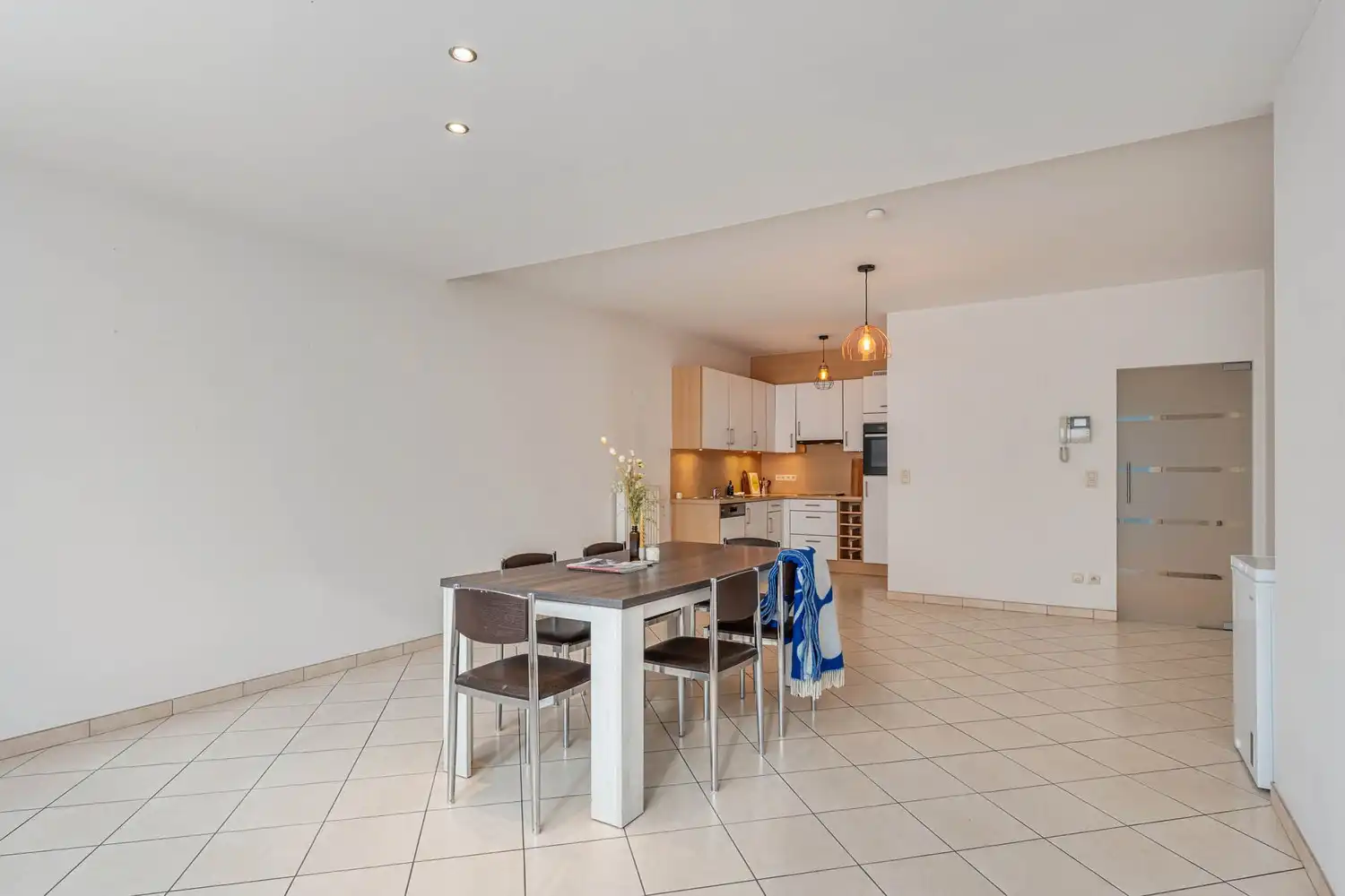 Gelijkvloers en energiezuinig appartement met 2 slaapkamers, een tuin en een autostaanplaats nabij het UZ Gasthuisberg te centrum Leuven! foto 5