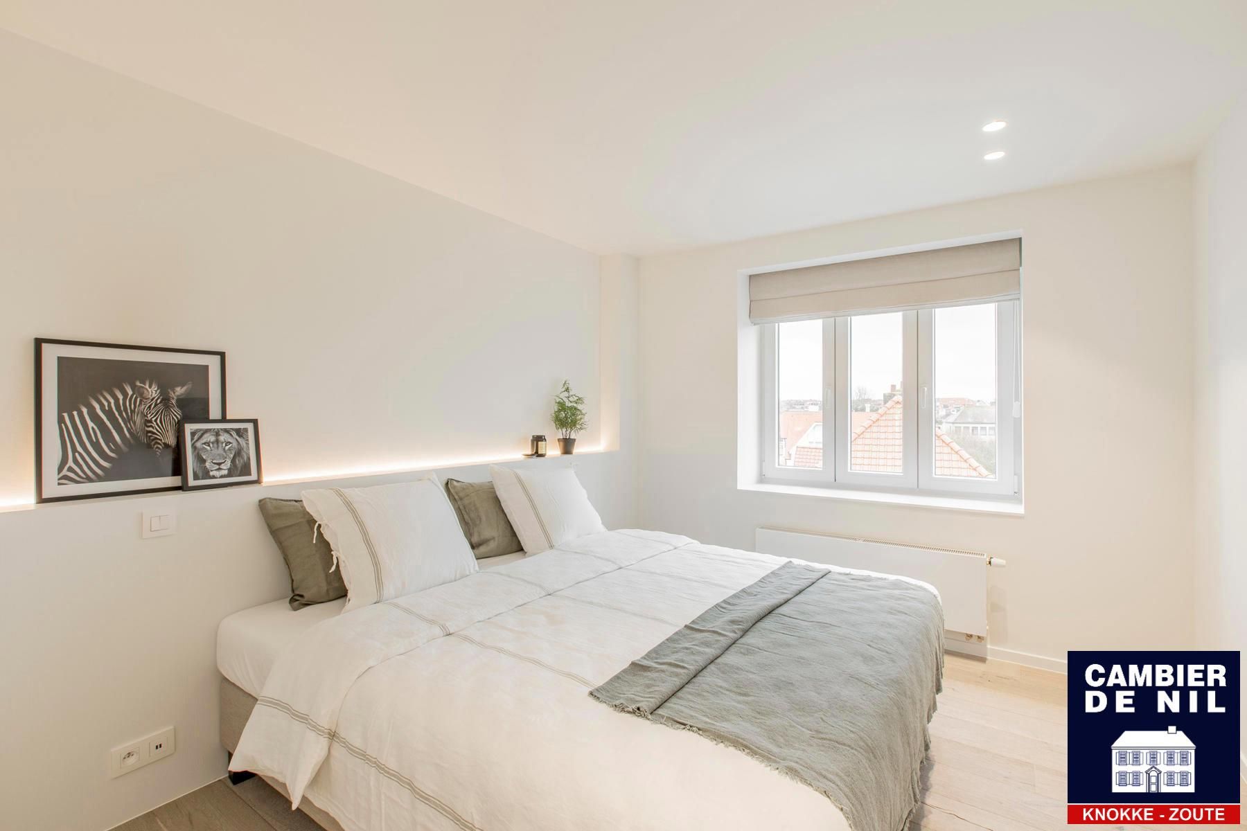 Volledig gerenoveerd appartement met frontaal meerzicht foto 10