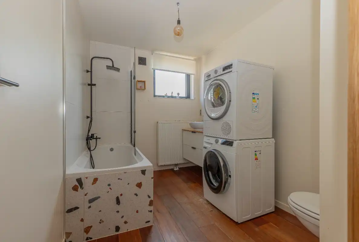 Multifunctioneel pand met praktijkruimte en instapklaar duplexappartement foto 14