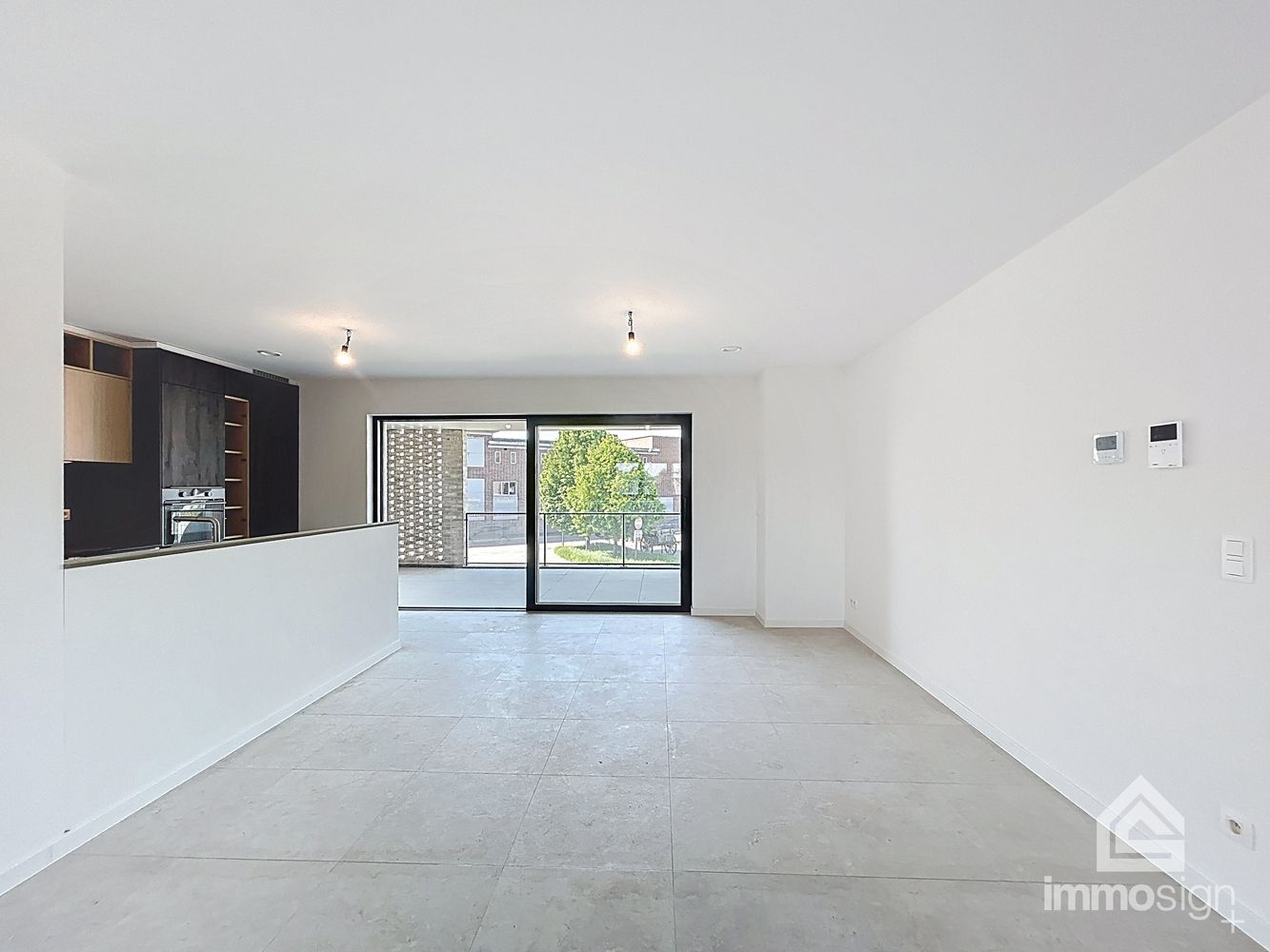 Instapklaar nieuwbouw appartement met 3 slaapkamers, 2 parkeerplaatsen, terras en kelderberging te Kinrooi foto 11