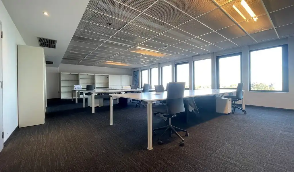 Trendy kantoor te huur in Starbuilding te Antwerpen foto 6