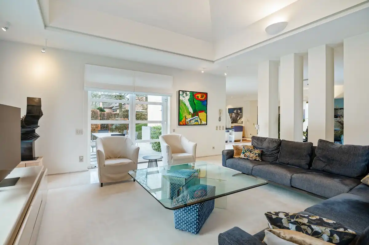 Uitzonderlijke villa op 3451 m² met 5 slaapkamers omgeven door groen. foto 9