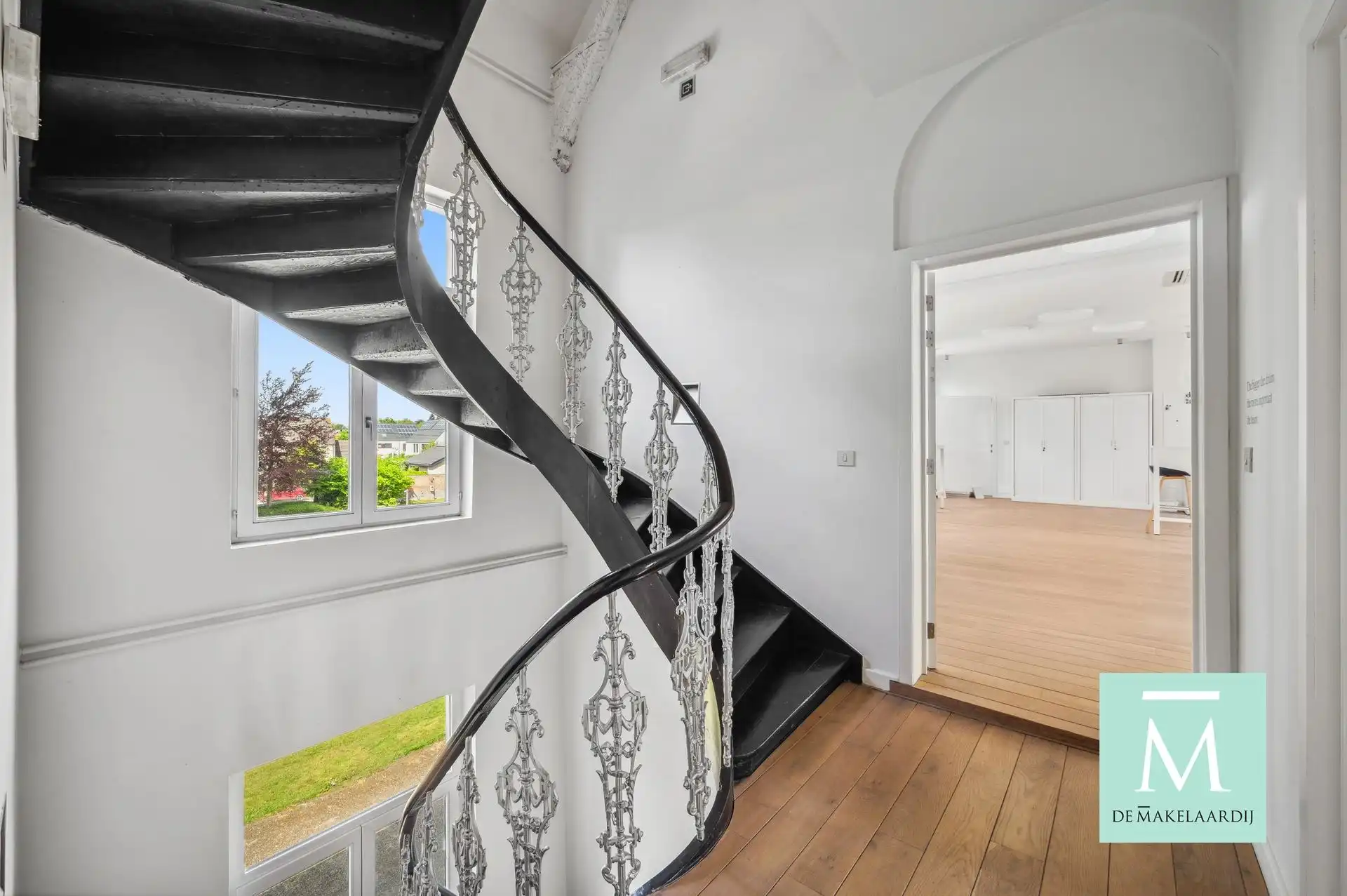 Prachtig kasteel met veel mogelijkheden gelegen op een toplocatie foto 16