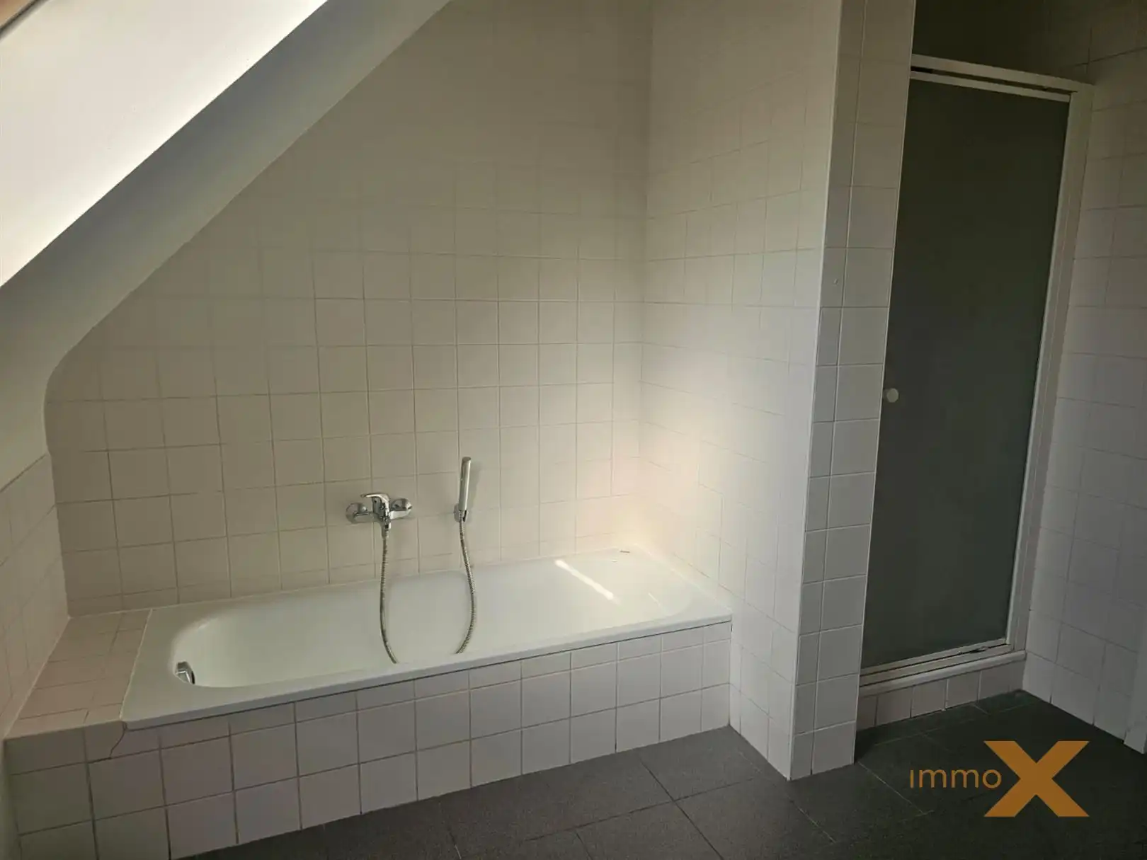 GROOT DUPLEXAPPARTEMENT MET RUIM TERRAS EN GARAGE foto 24