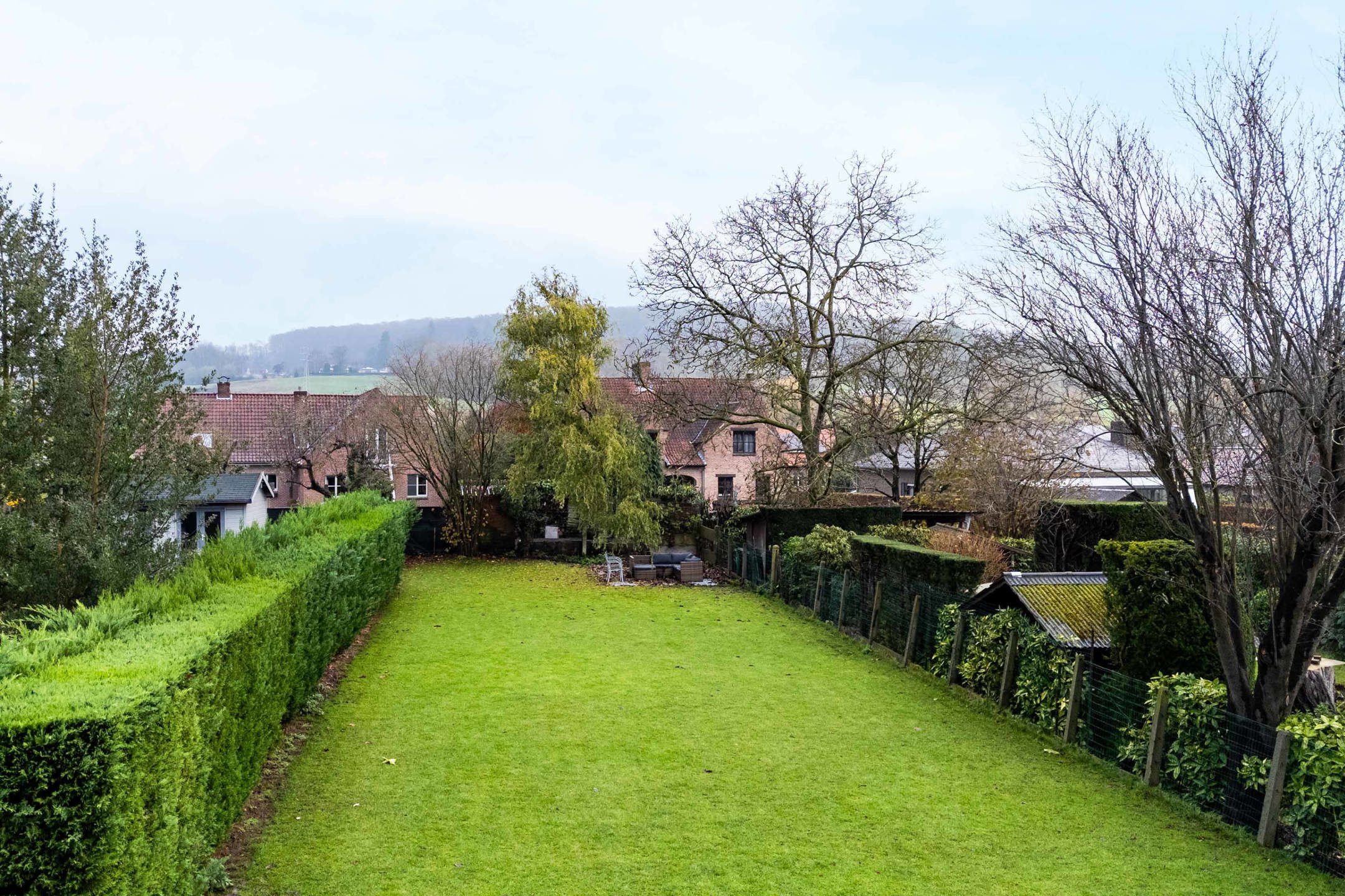 Kwalitatief gerenoveerde driegevelwoning met tuin foto 27