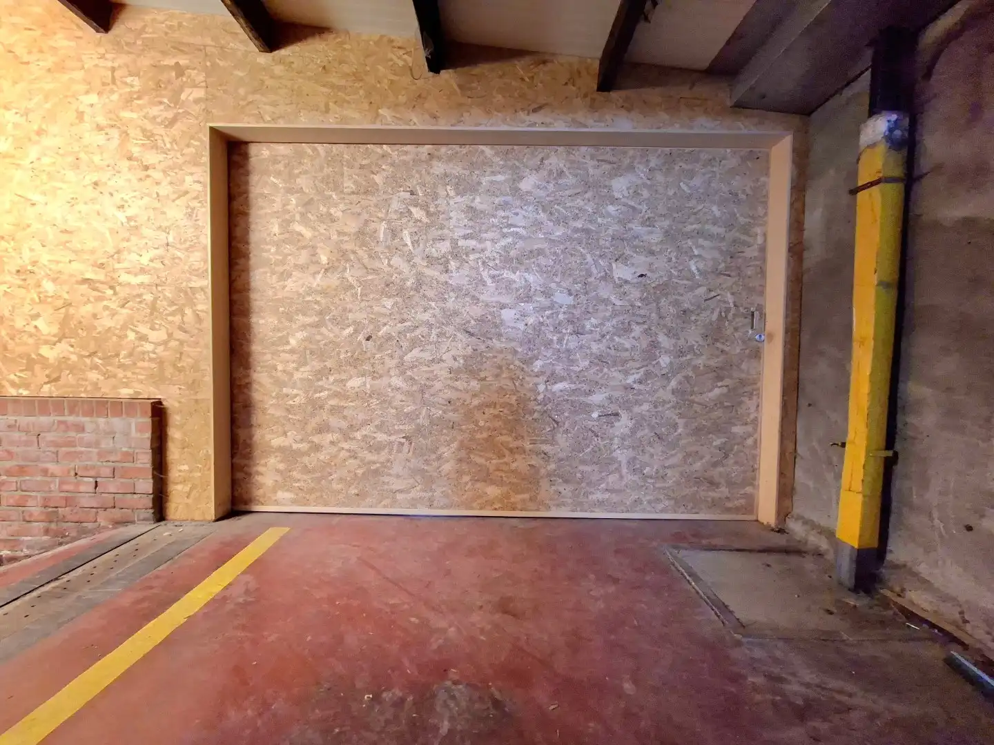 Magazijn of opslagruimte foto 5