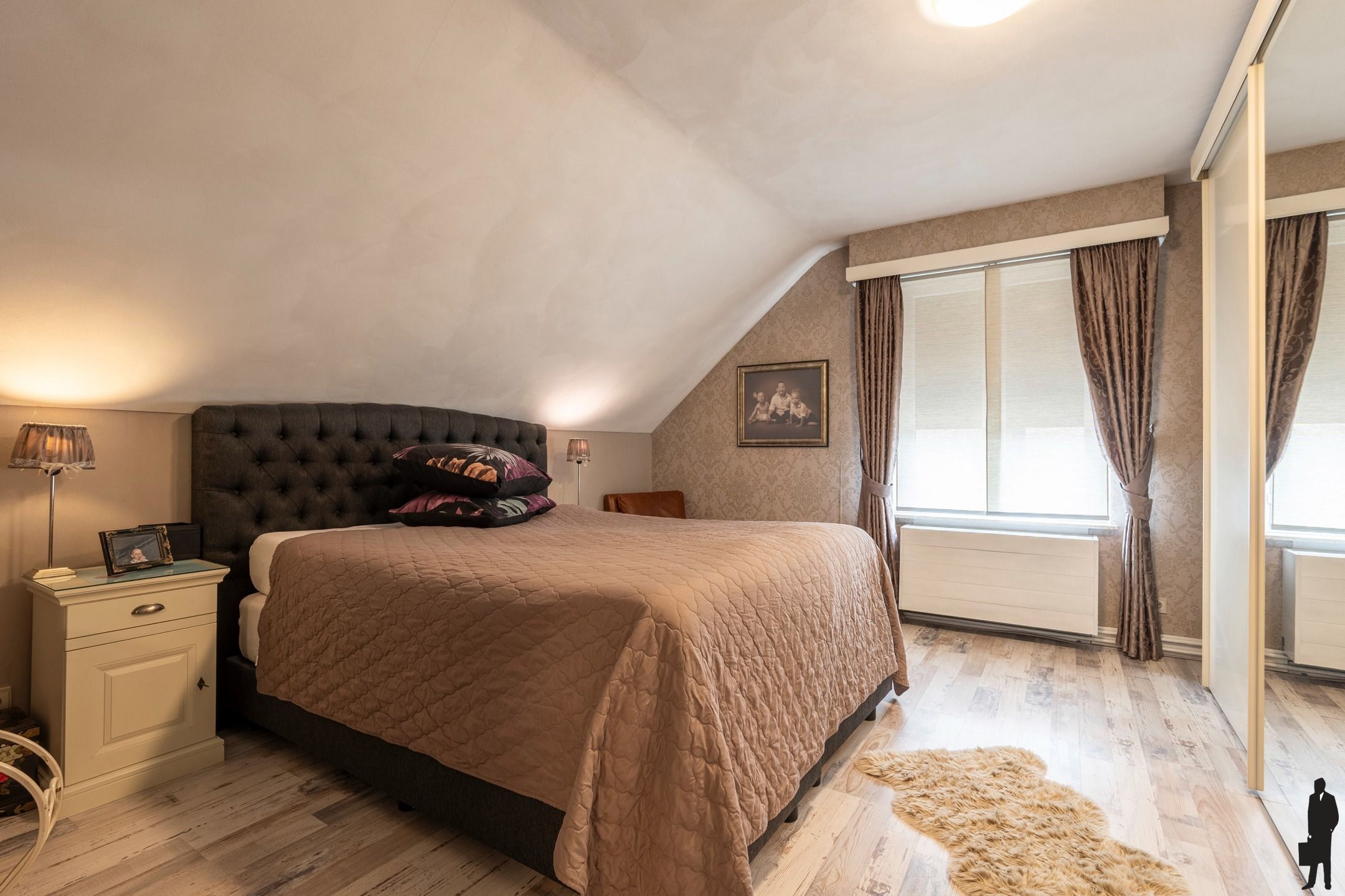 Deels gerenoveerde gezinswoning met 4 slaapkamers op 840m² foto 17