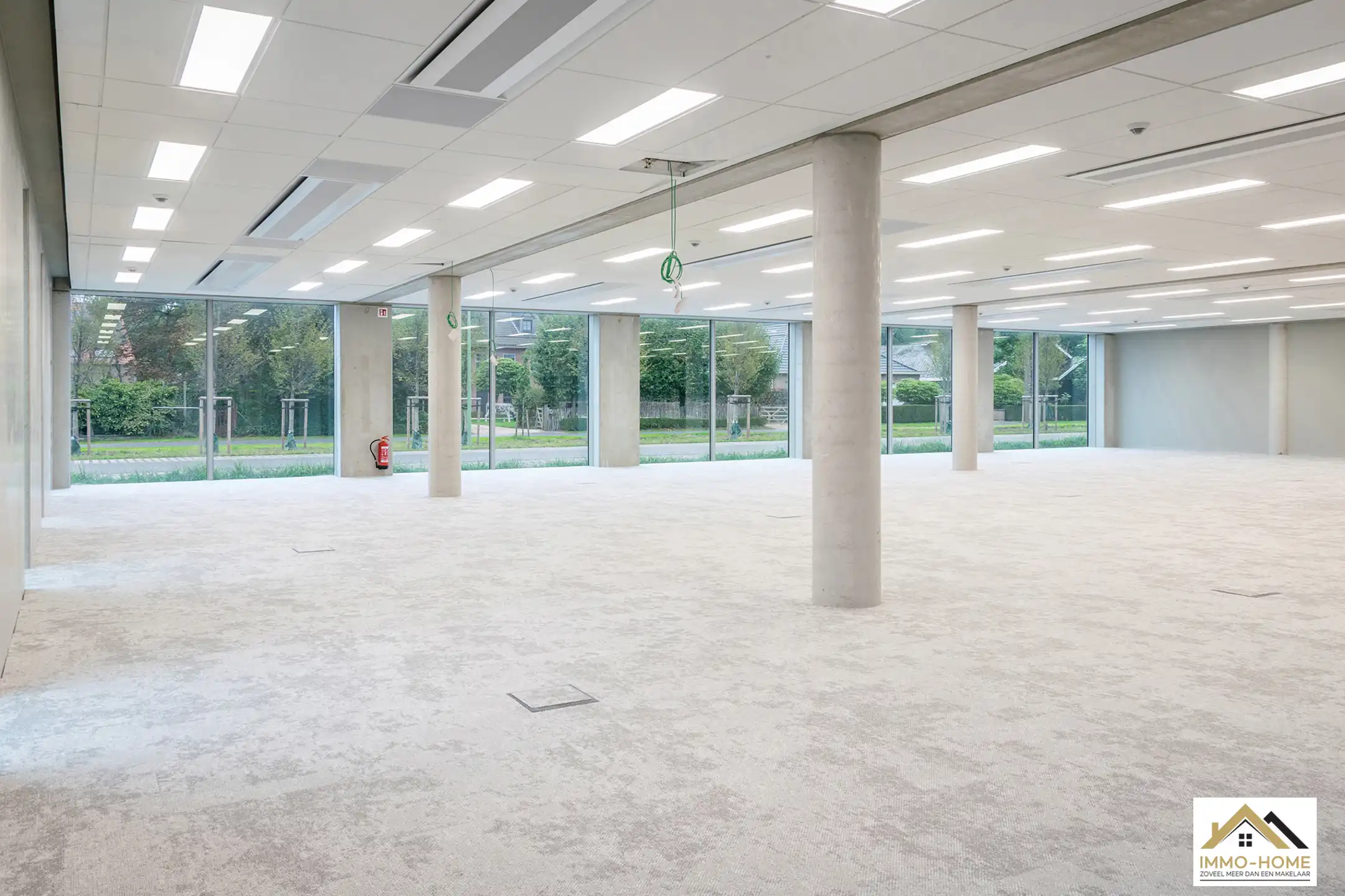 Moderne kantoorruimte 445 m² op toplocatie E17 in Lokeren foto 27