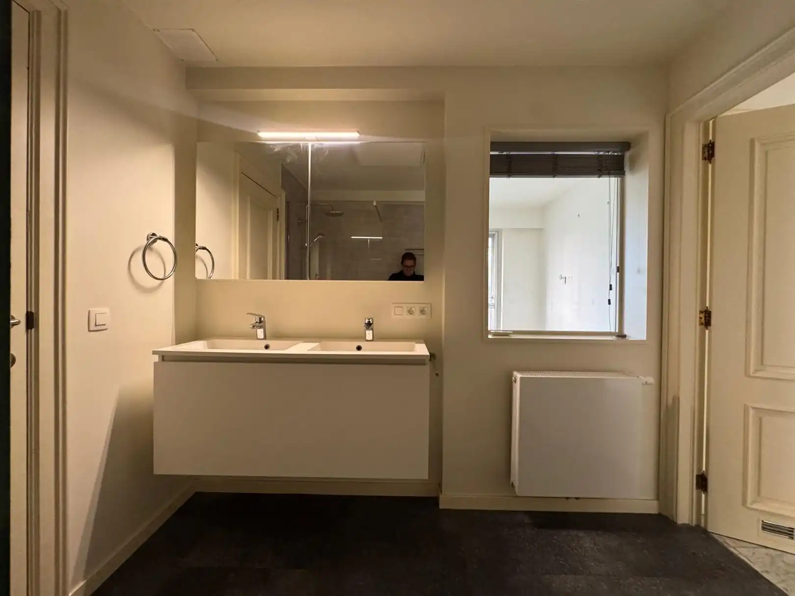 Ruim appartement met uitzicht over de Grote Markt foto 16