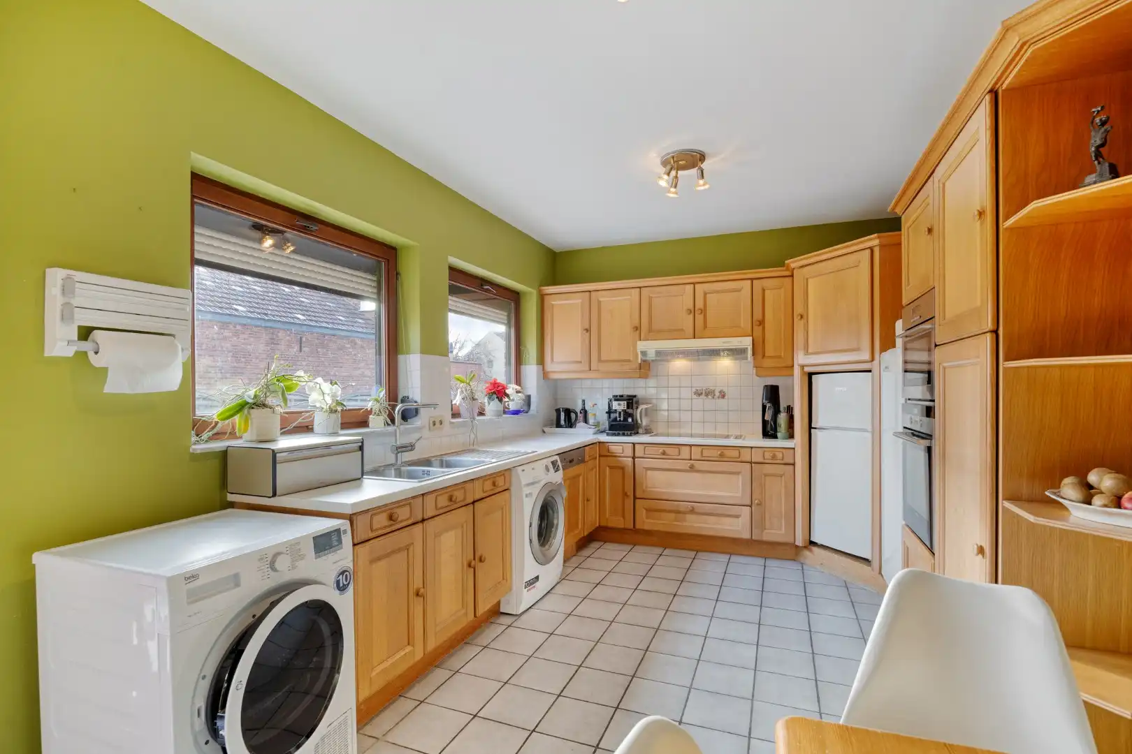 Halfopen bebouwing met 3 slaapkamers, tuin en garage in Kessel-Lo – EPC 348 kWh/m² - bewoonbare opp. 157 m² foto 8